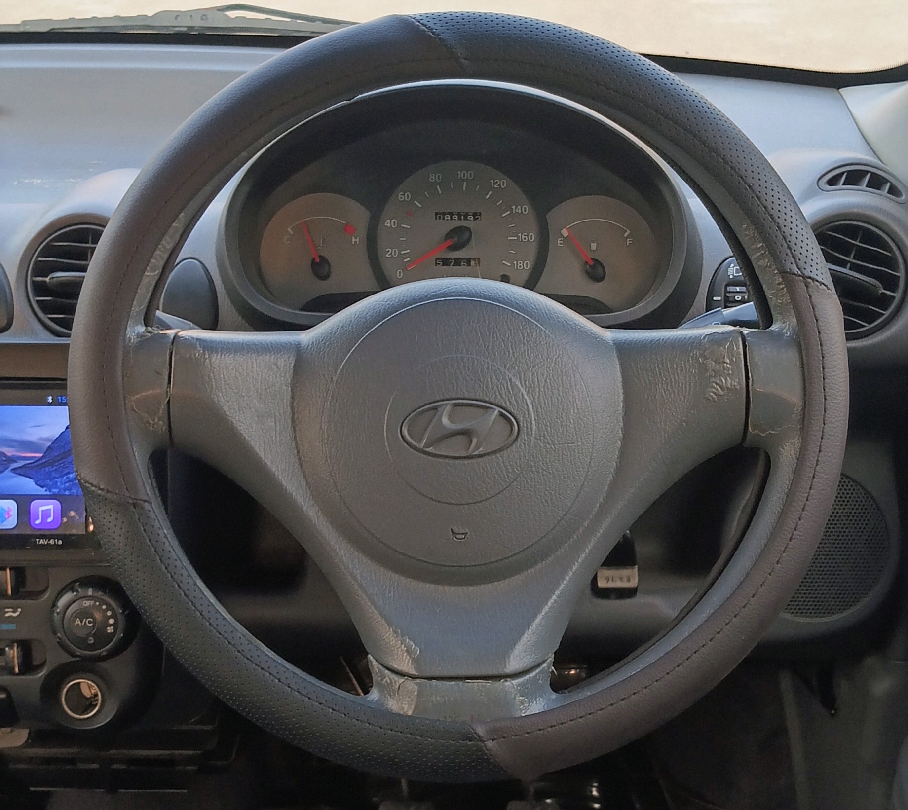 Hyundai Santro Xing - Image 15