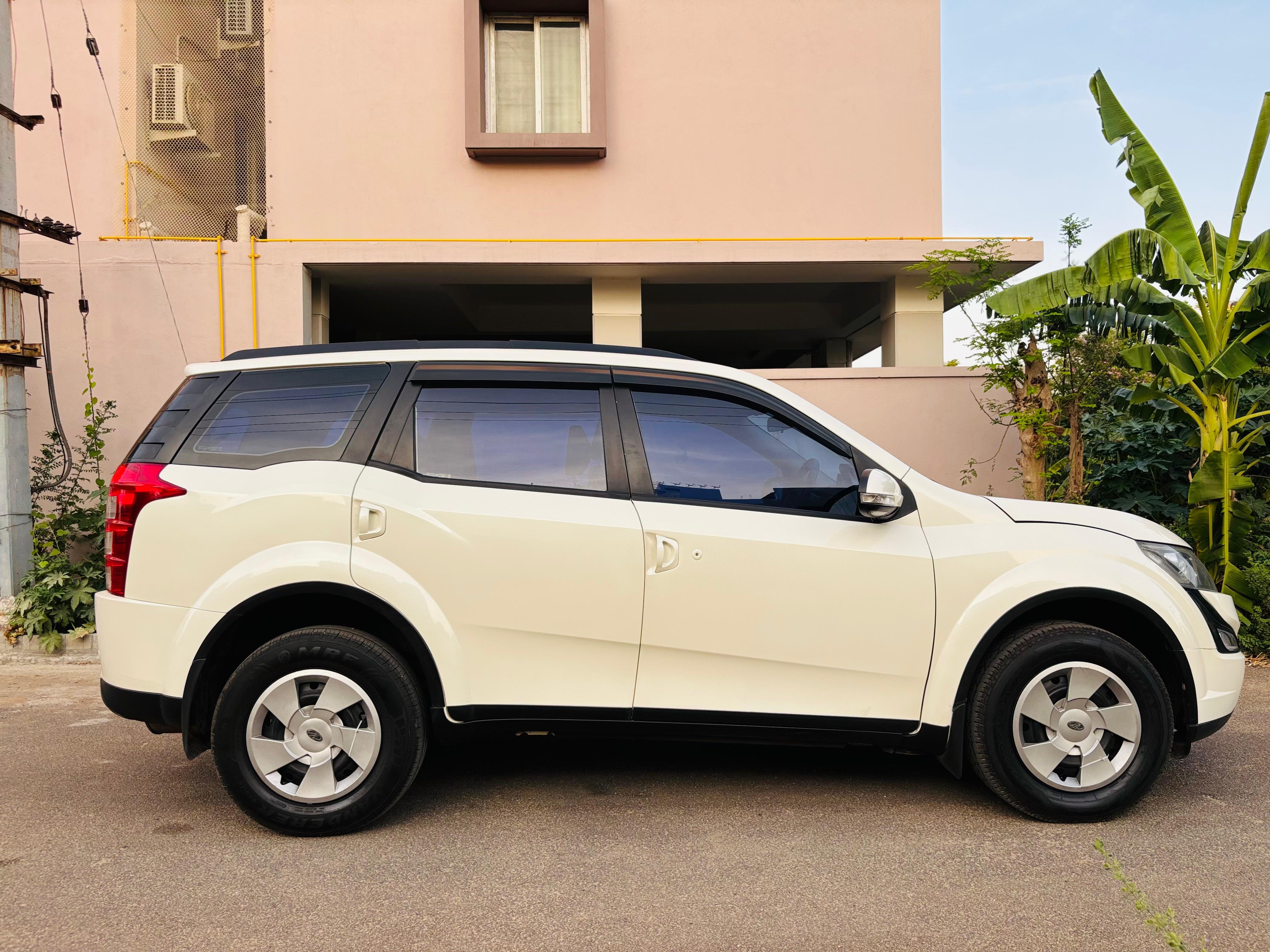 Mahindra XUV500 - Image 3
