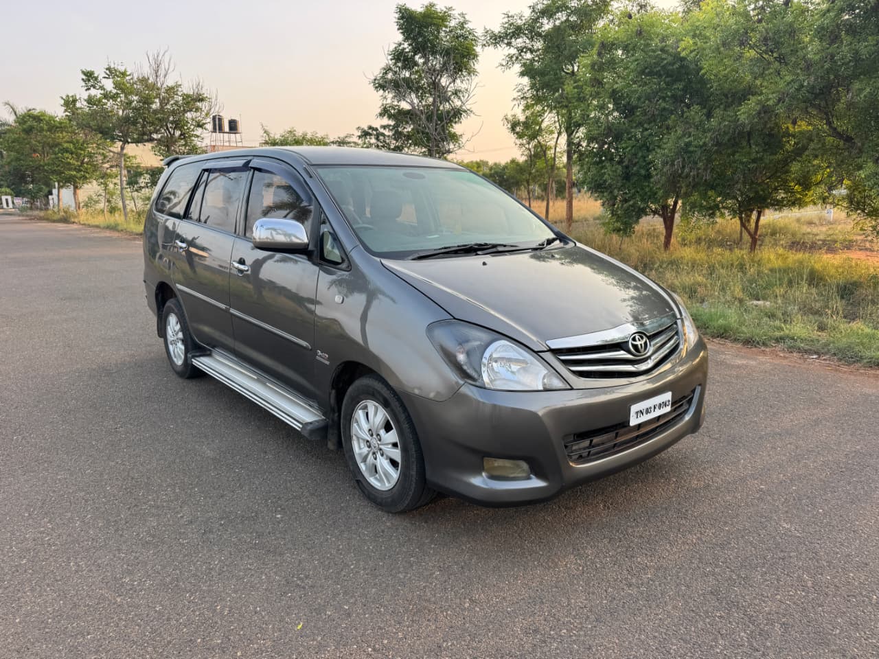 Toyota Innova - Image 9