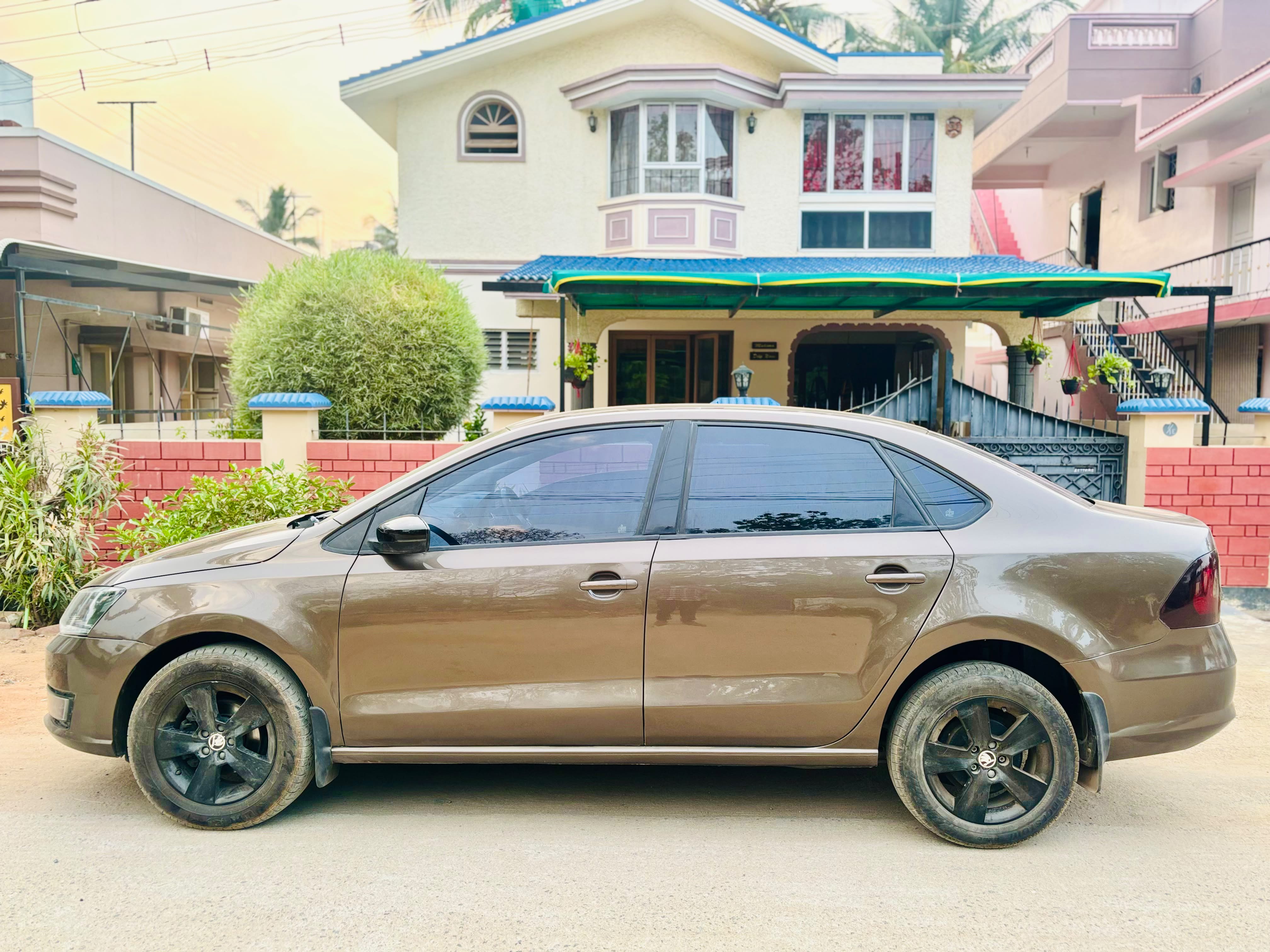 Skoda Rapid - Image 5