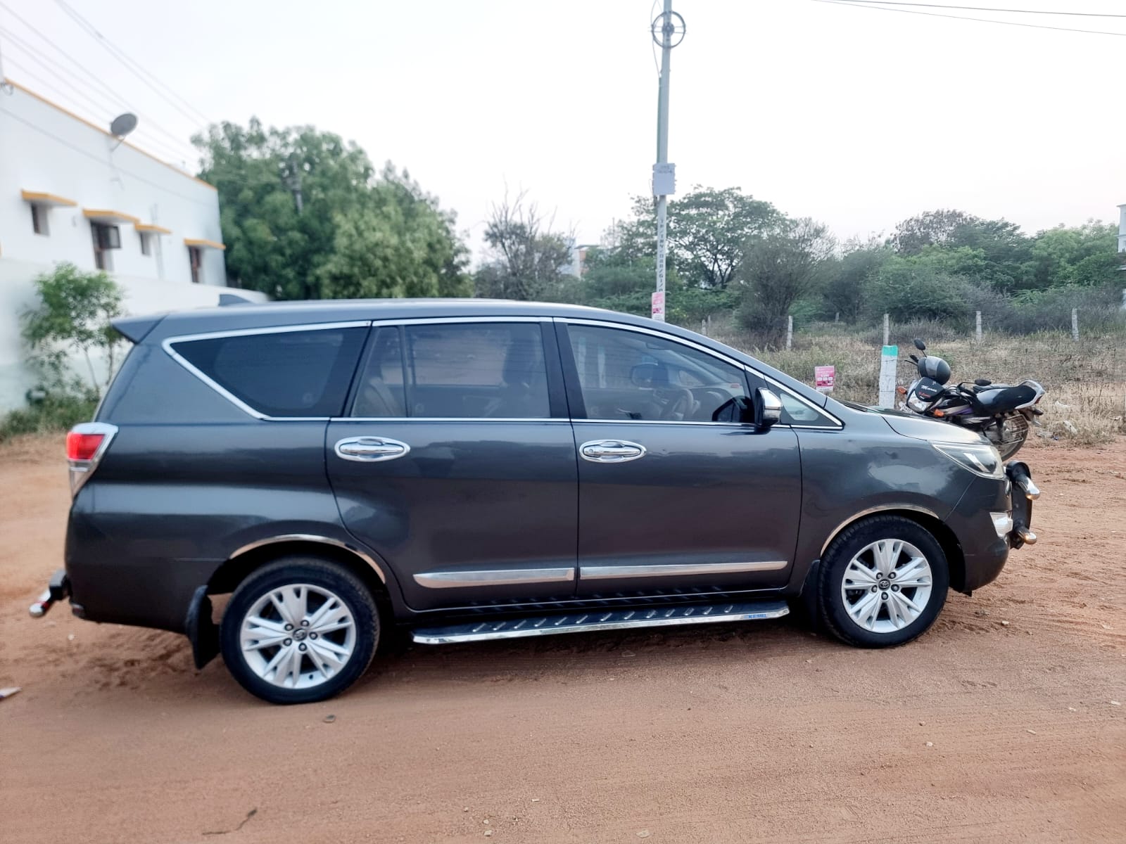 Toyota Innova Crysta - Image 2