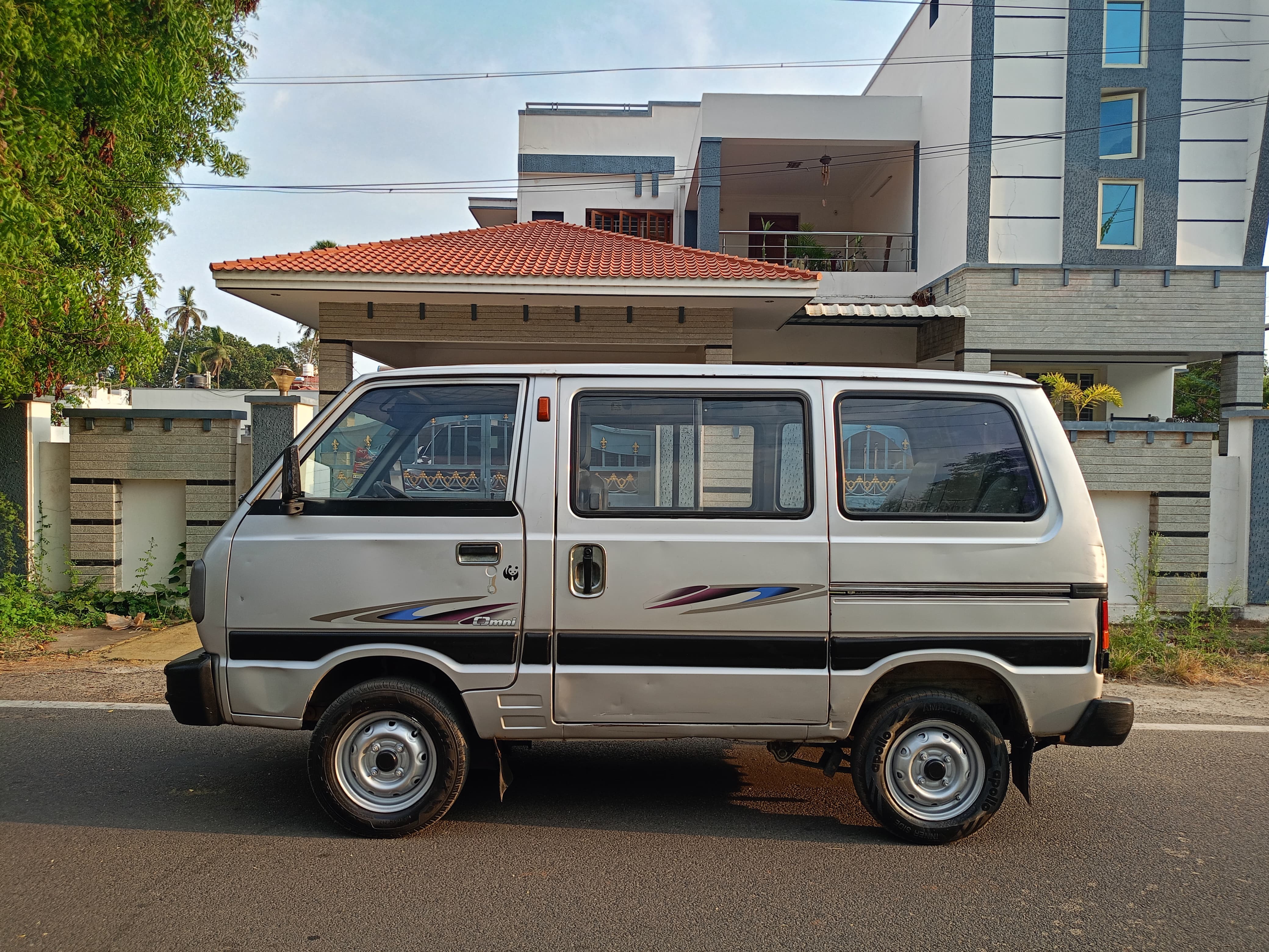 Maruti Suzuki Omni - Image 3