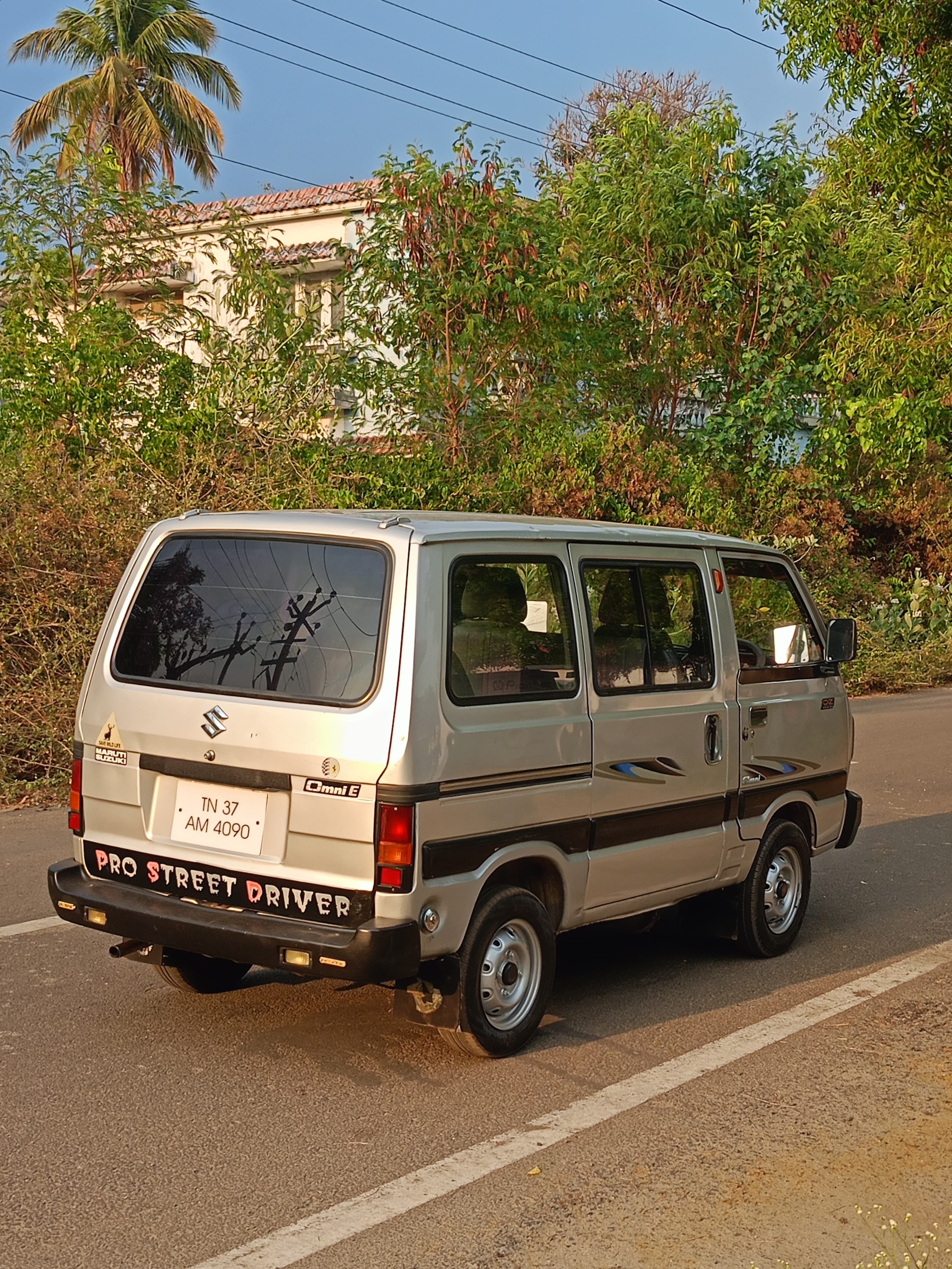 Maruti Suzuki Omni - Image 9