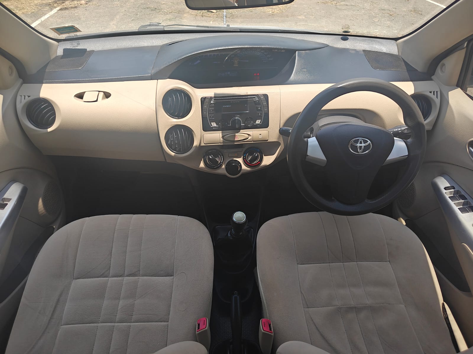 Toyota Etios - Image 3