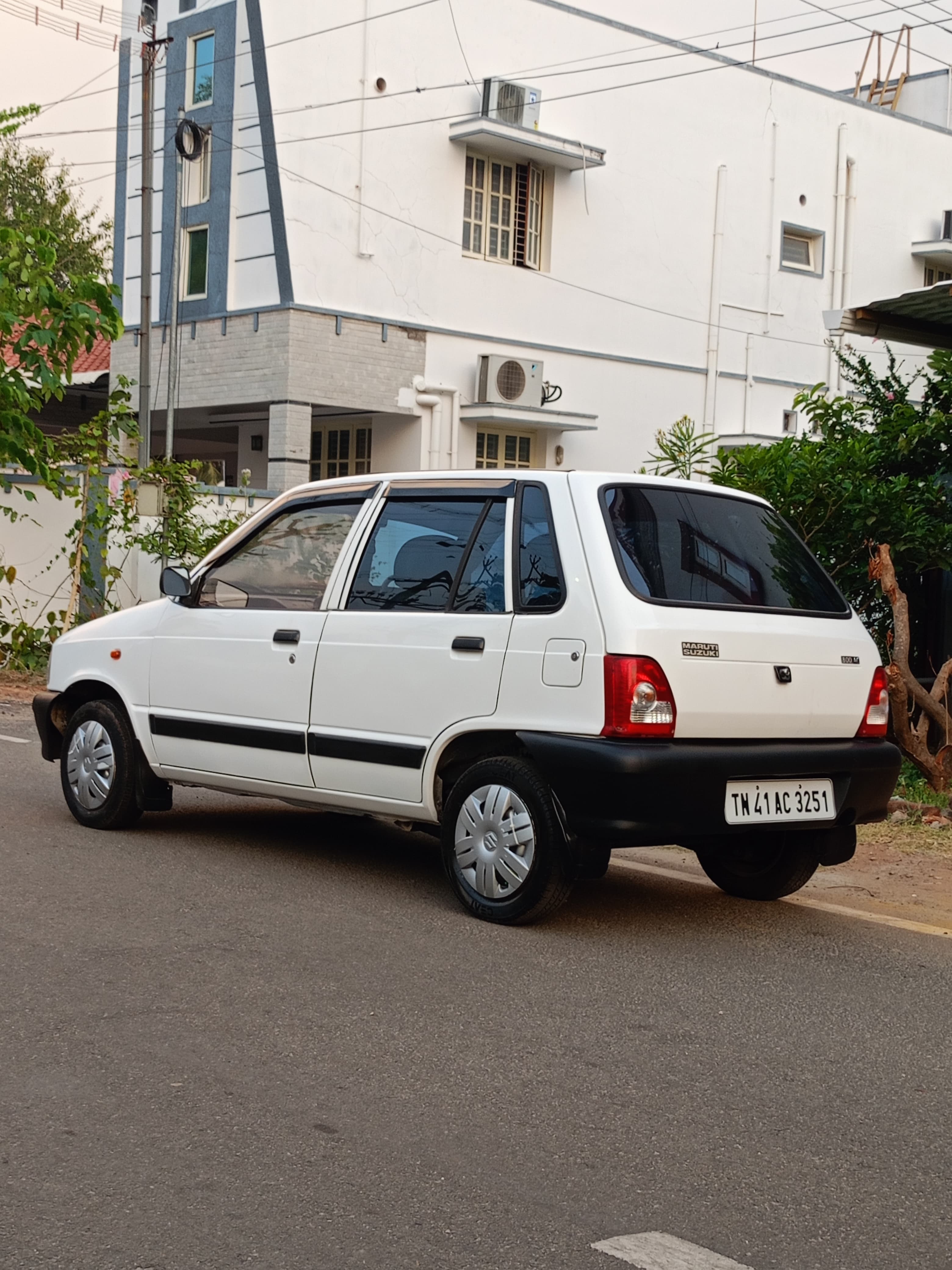 Maruti Suzuki 800 - Image 11