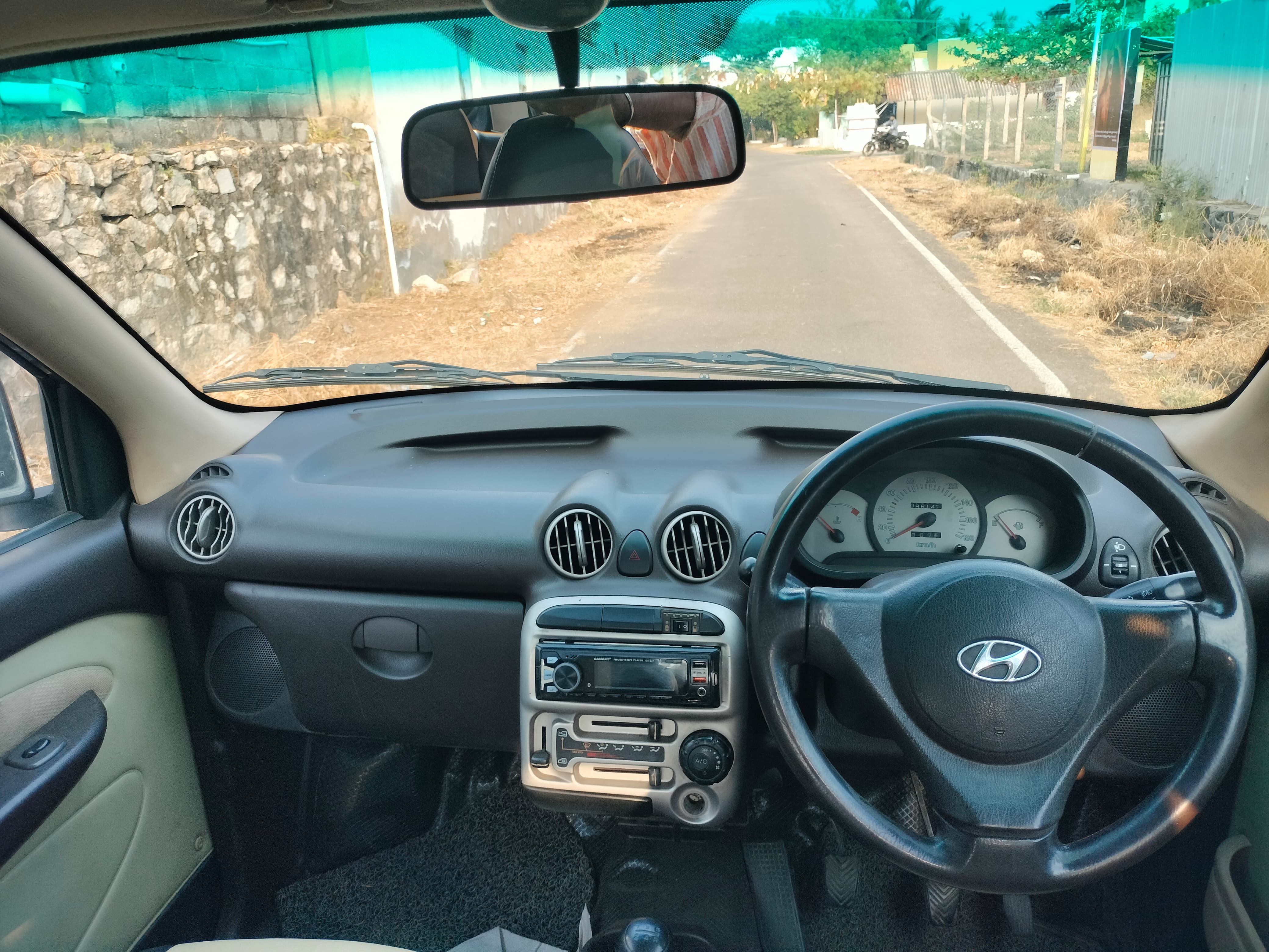 Hyundai Santro - Image 6