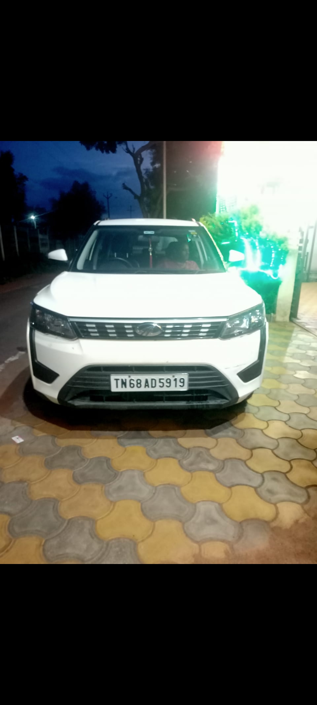 Mahindra XUV300