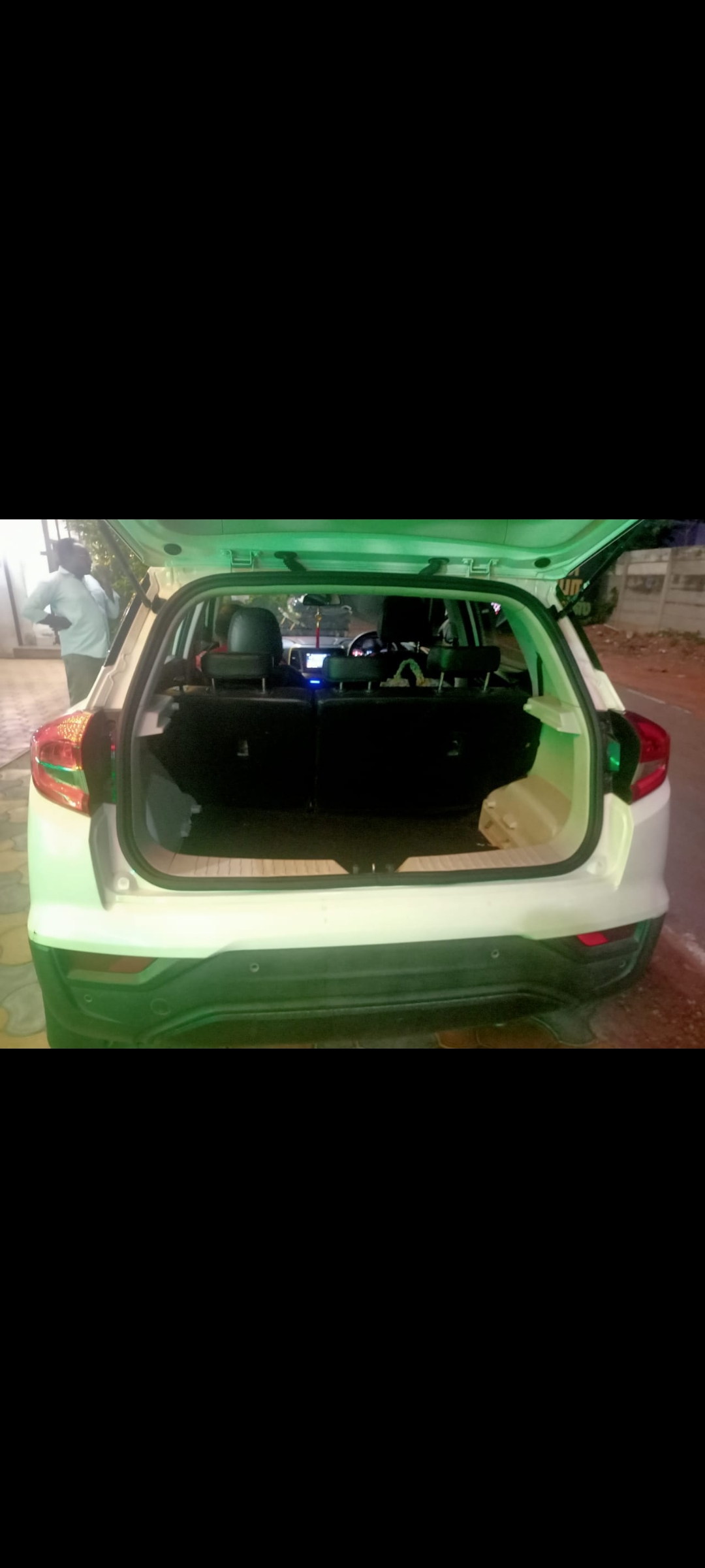 Mahindra XUV300 - Image 3