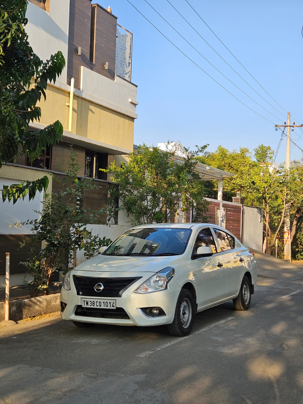 Nissan Sunny - Image 4