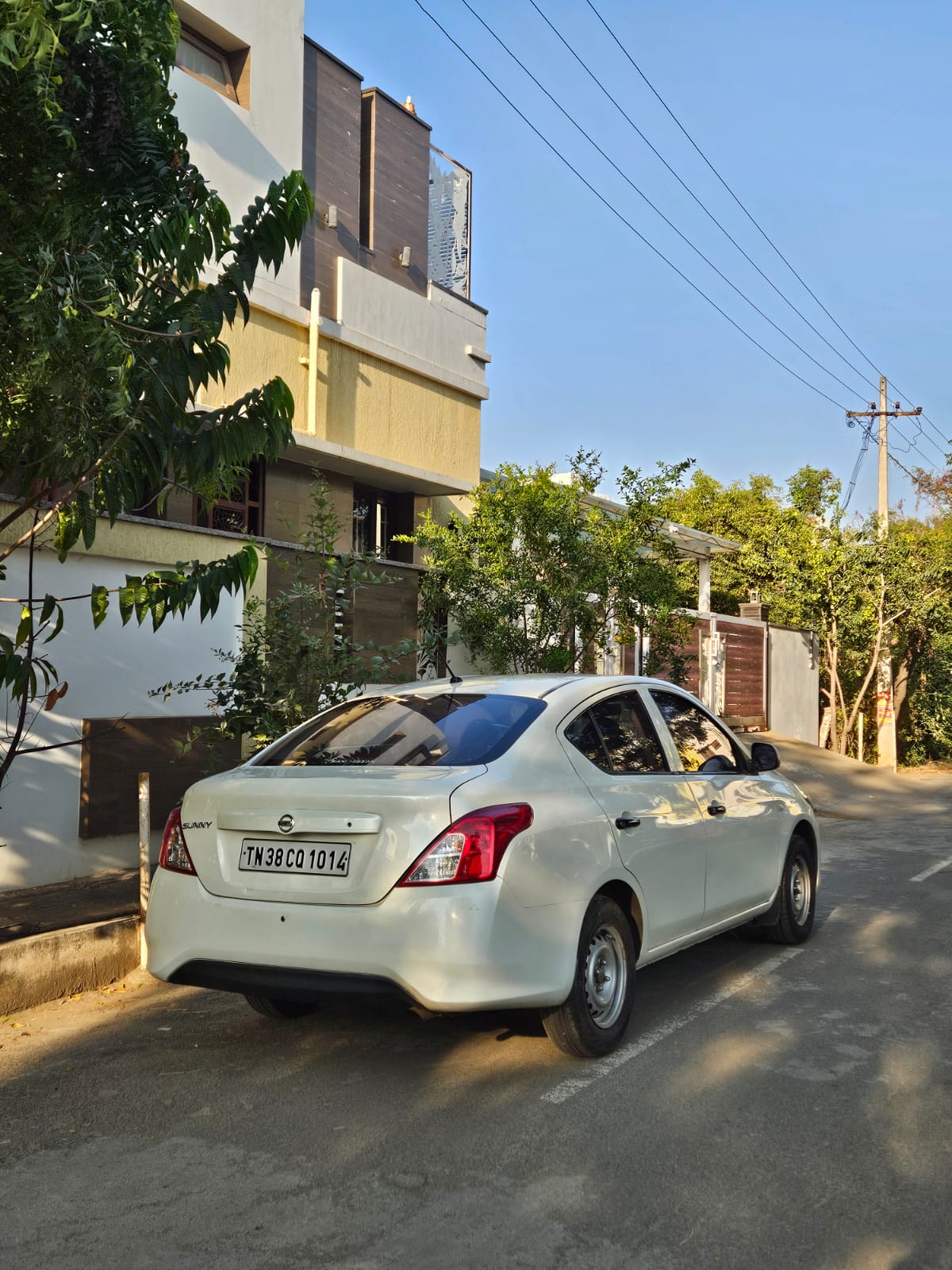 Nissan Sunny - Image 7