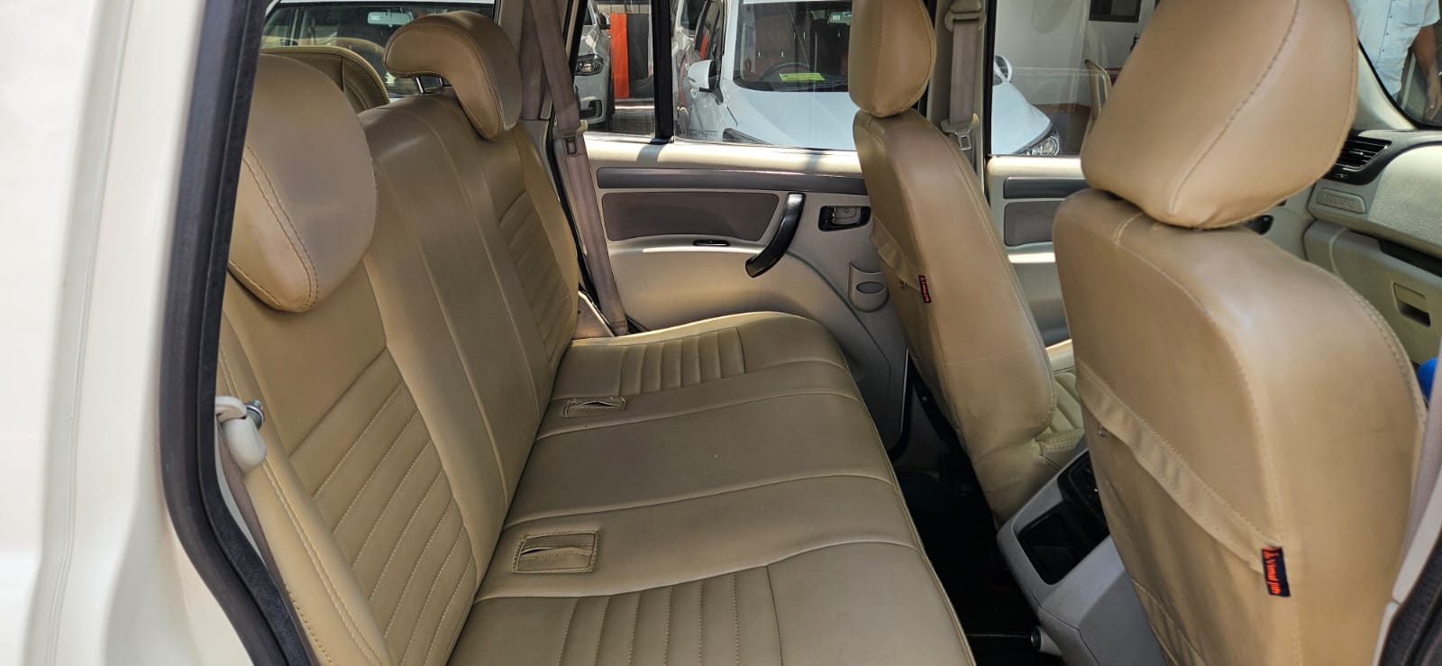 Mahindra Scorpio - Image 4