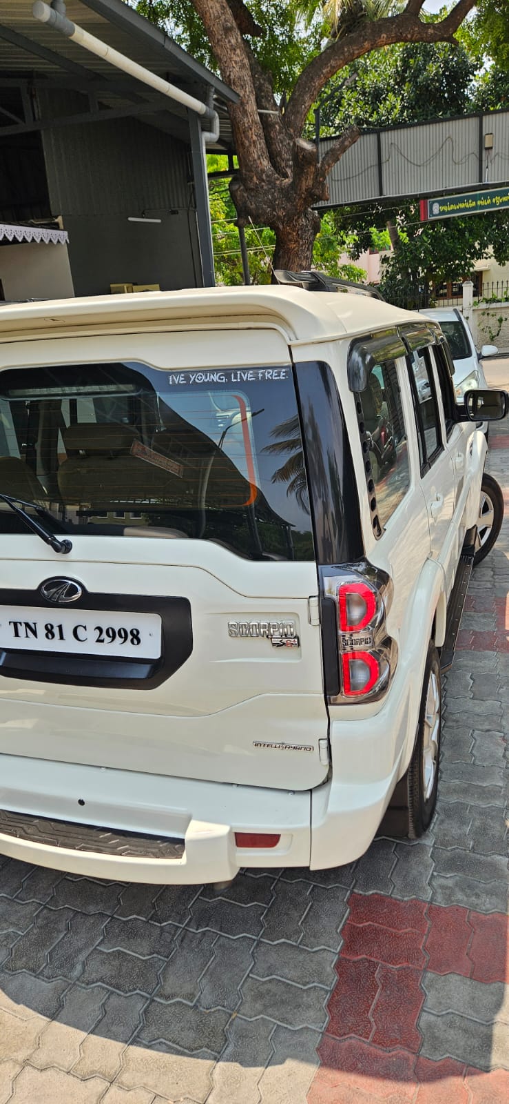 Mahindra Scorpio - Image 6
