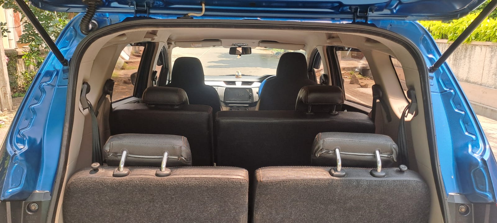 Renault Triber - Image 3