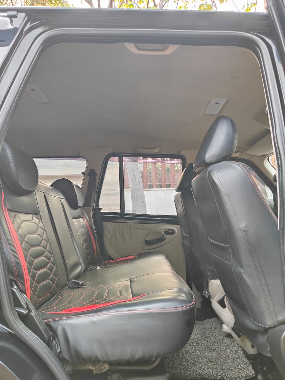 Mahindra Scorpio - Image 3