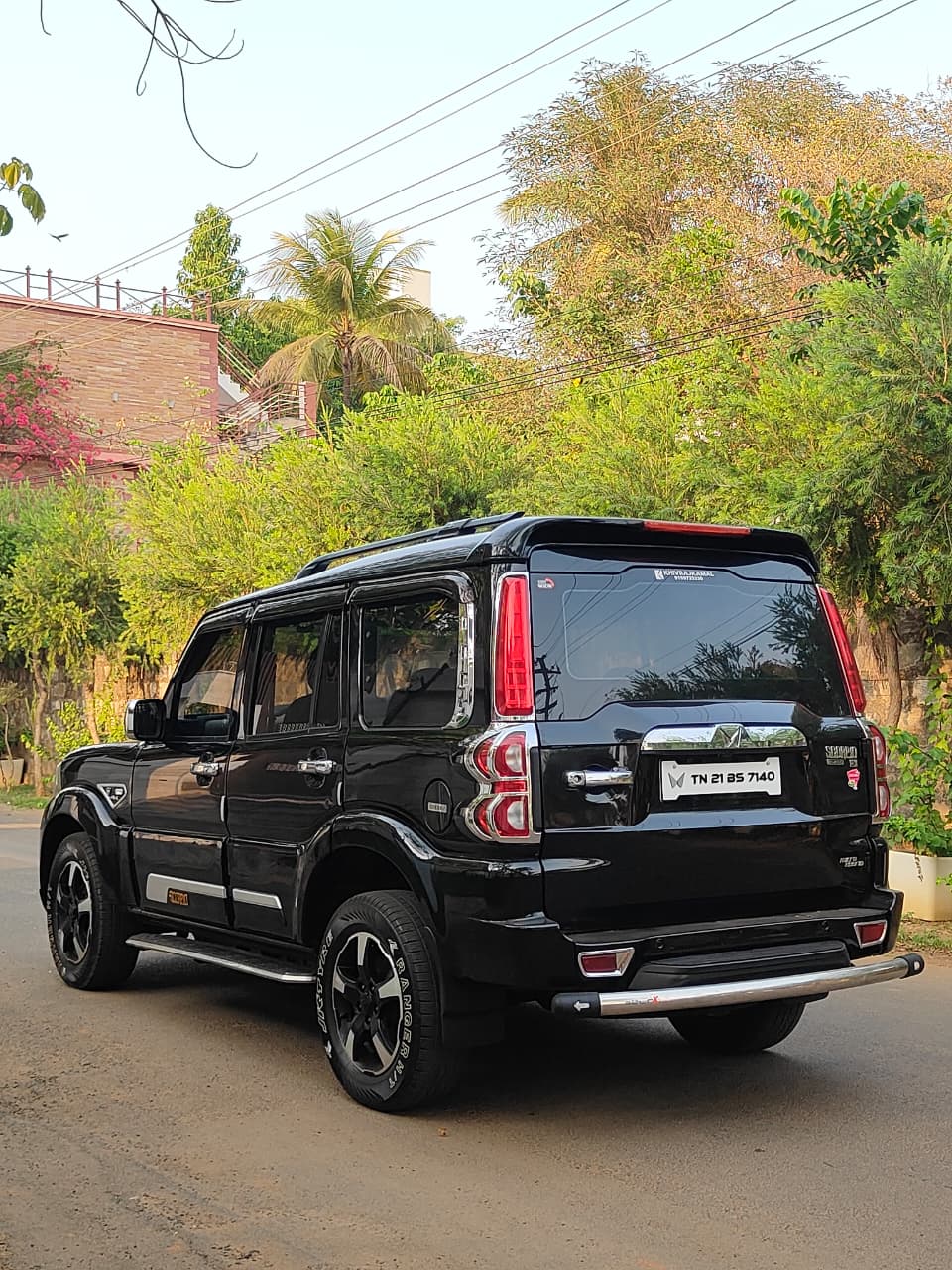 Mahindra Scorpio - Image 9