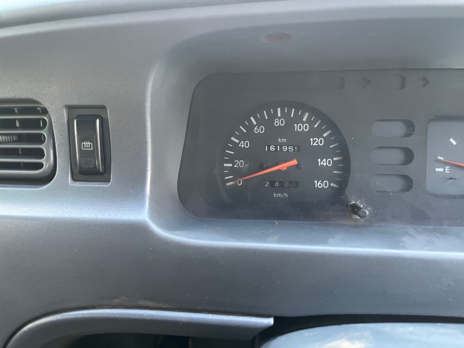 Toyota Qualis - Image 6