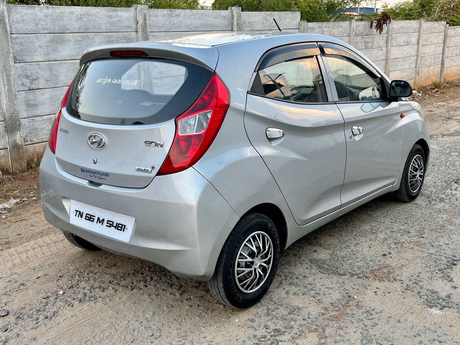 Hyundai Eon - Image 2