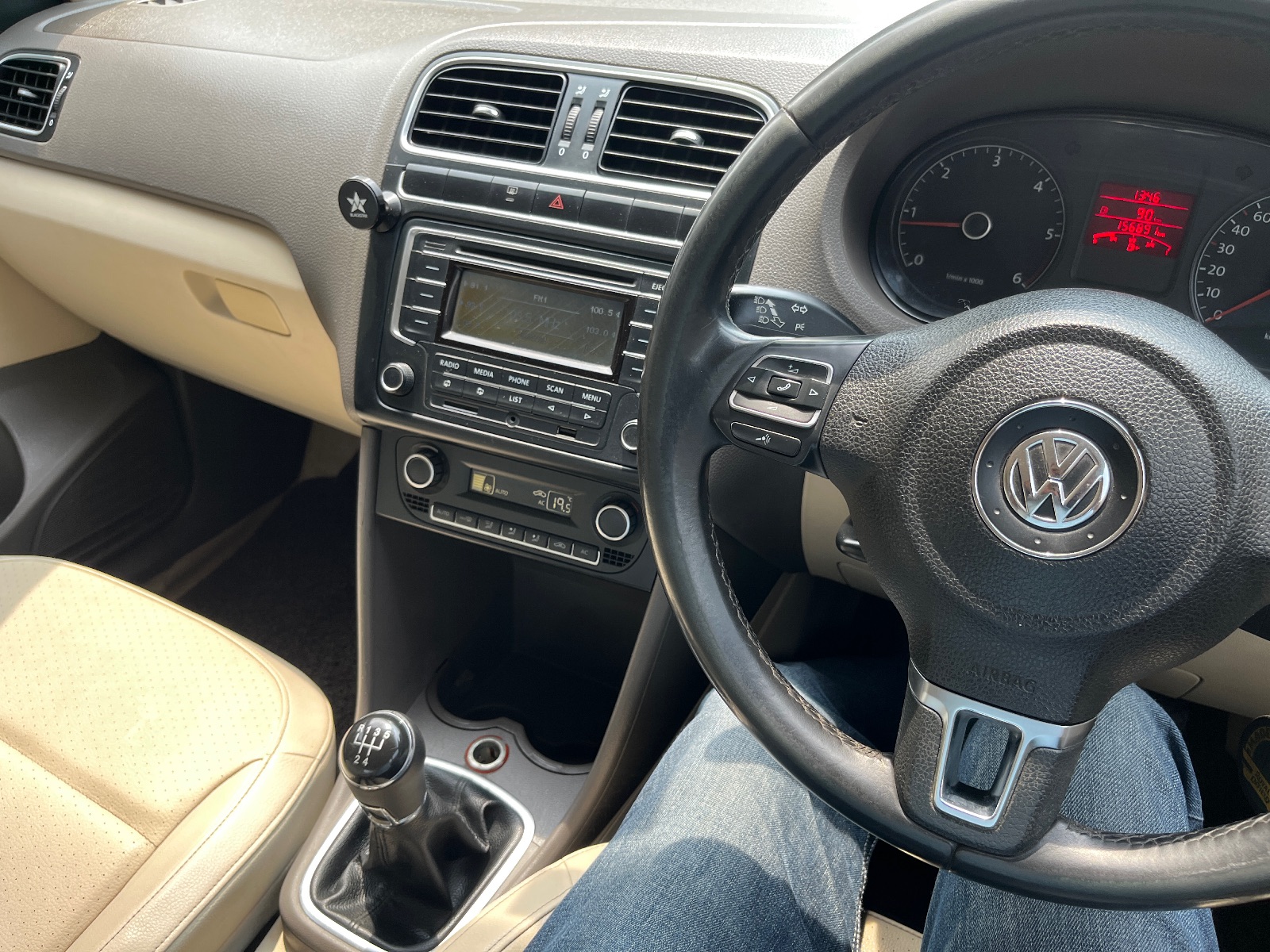 Volkswagen Vento - Image 6