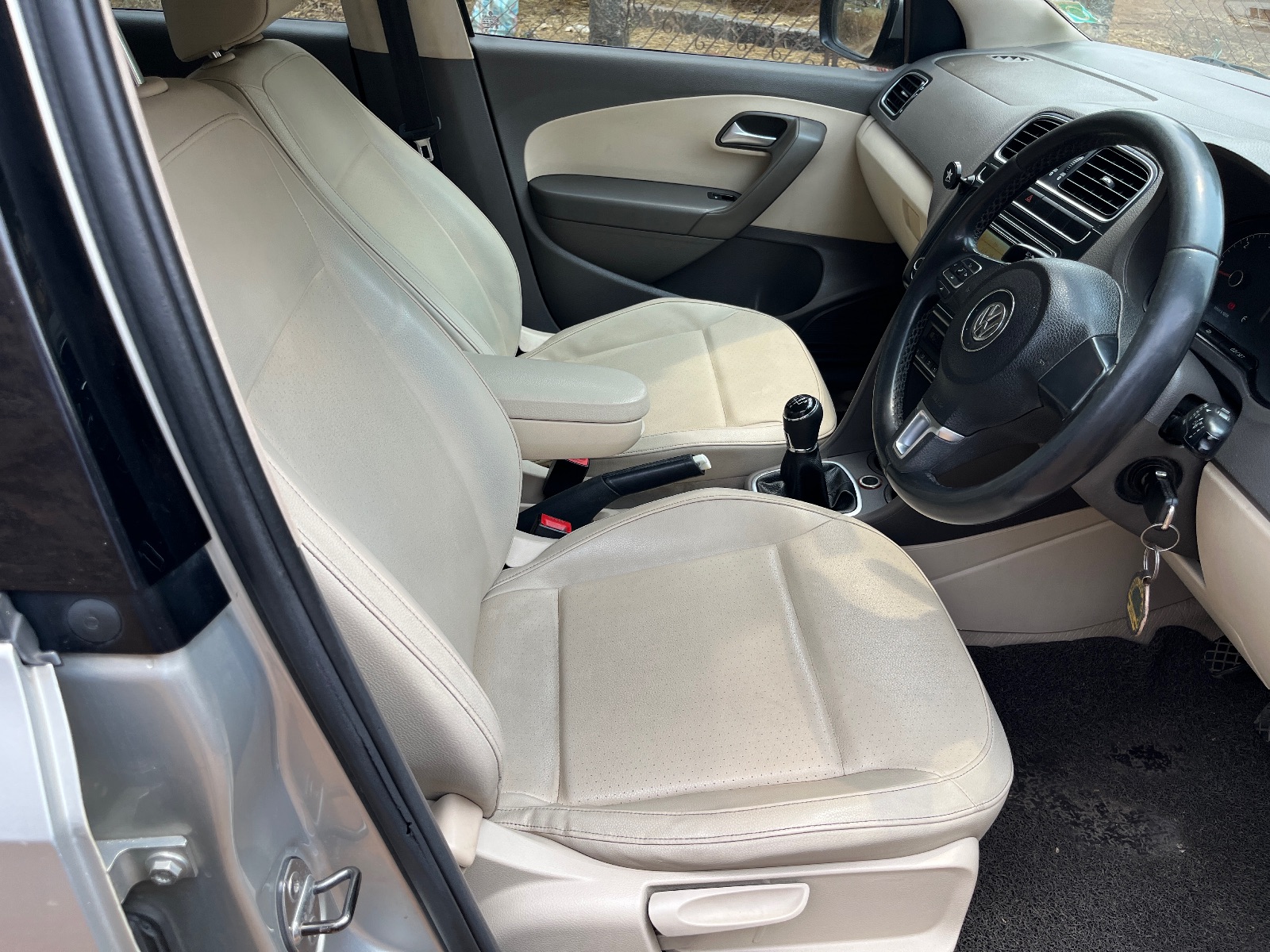 Volkswagen Vento - Image 5