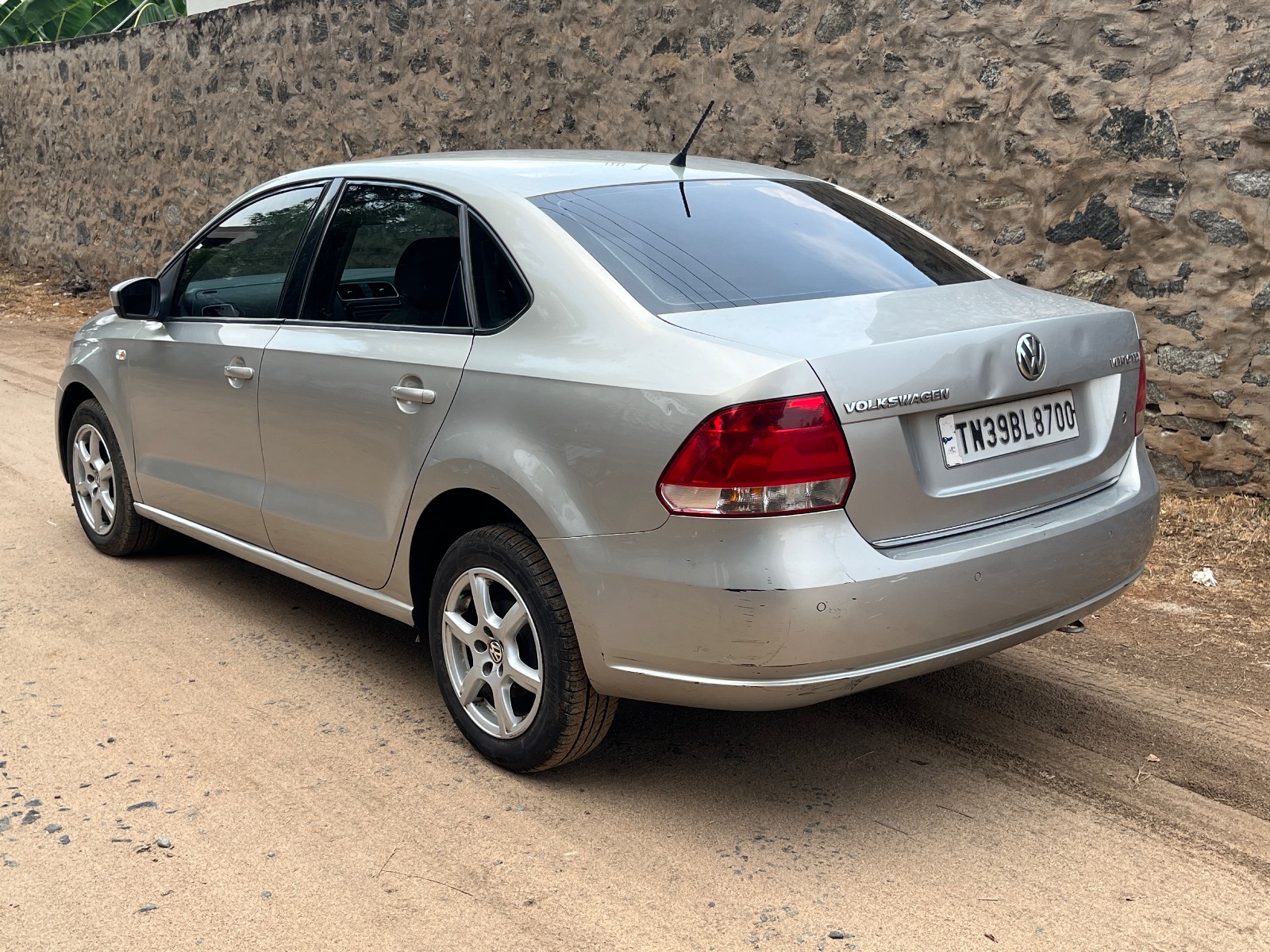 Volkswagen Vento - Image 9
