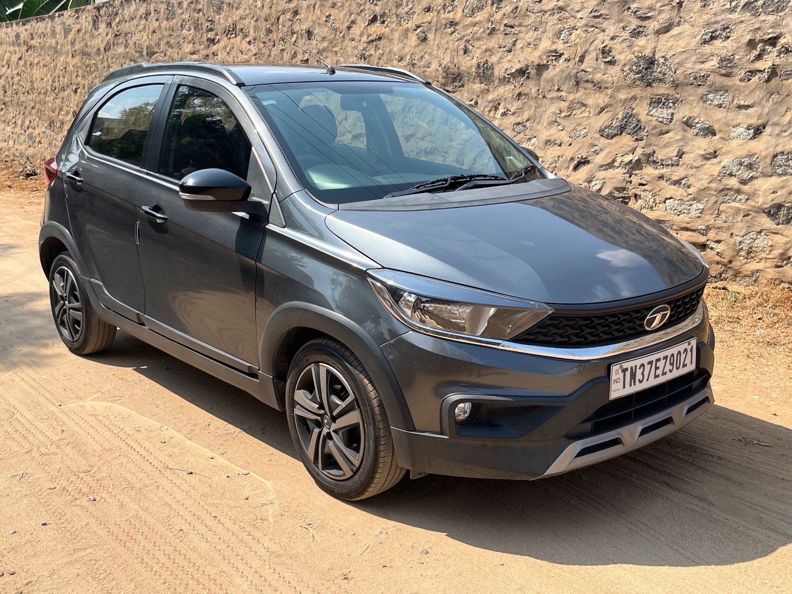 Tata Tiago - Image 4