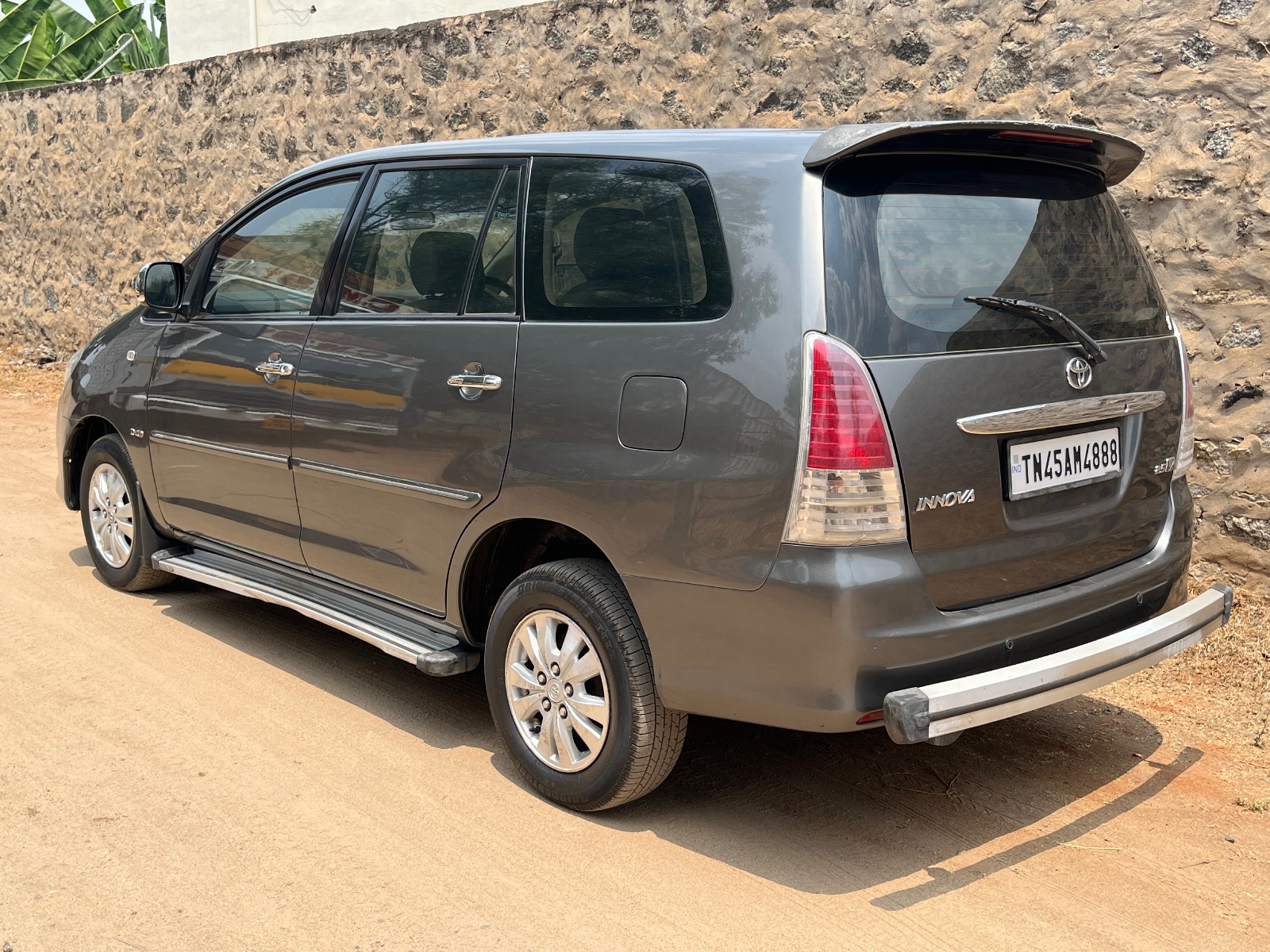 Toyota Innova