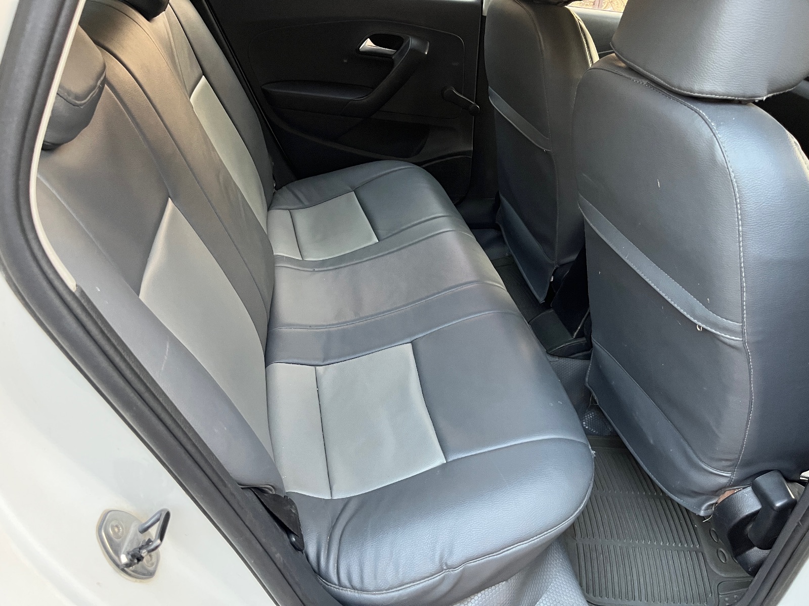 Volkswagen Polo - Image 6