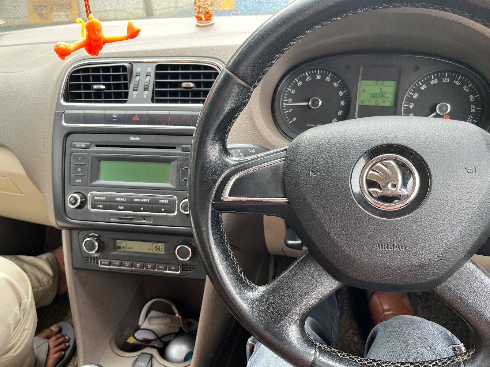 Skoda Rapid - Image 3