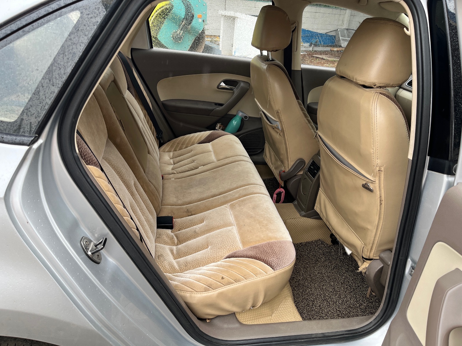 Skoda Rapid - Image 4