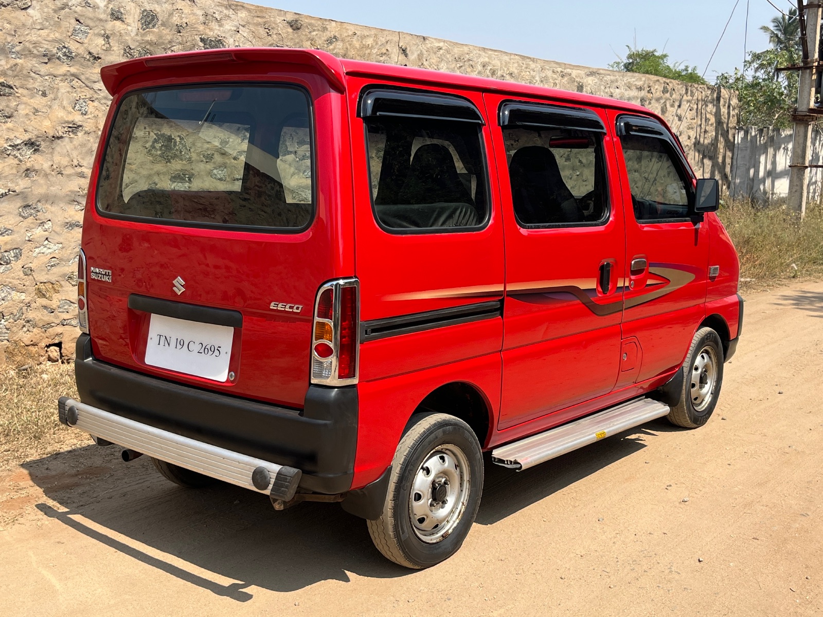 Maruti Suzuki Eeco - Image 3