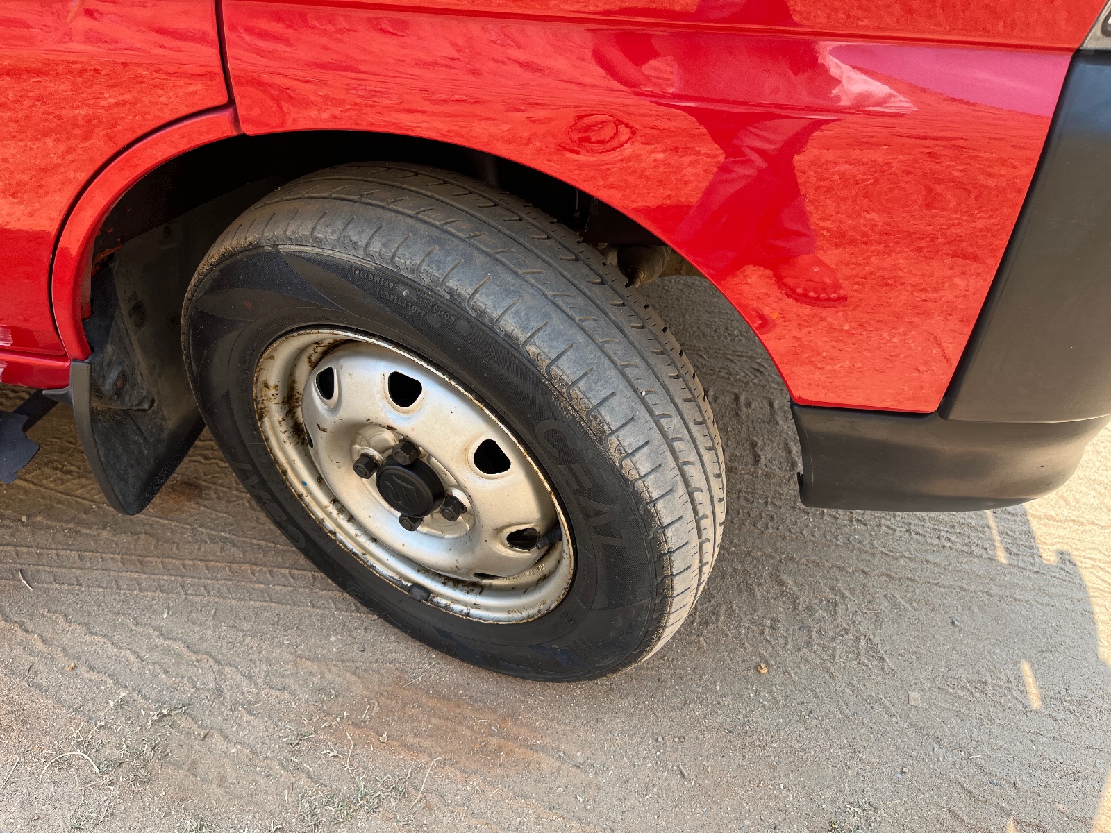 Maruti Suzuki Eeco - Image 4