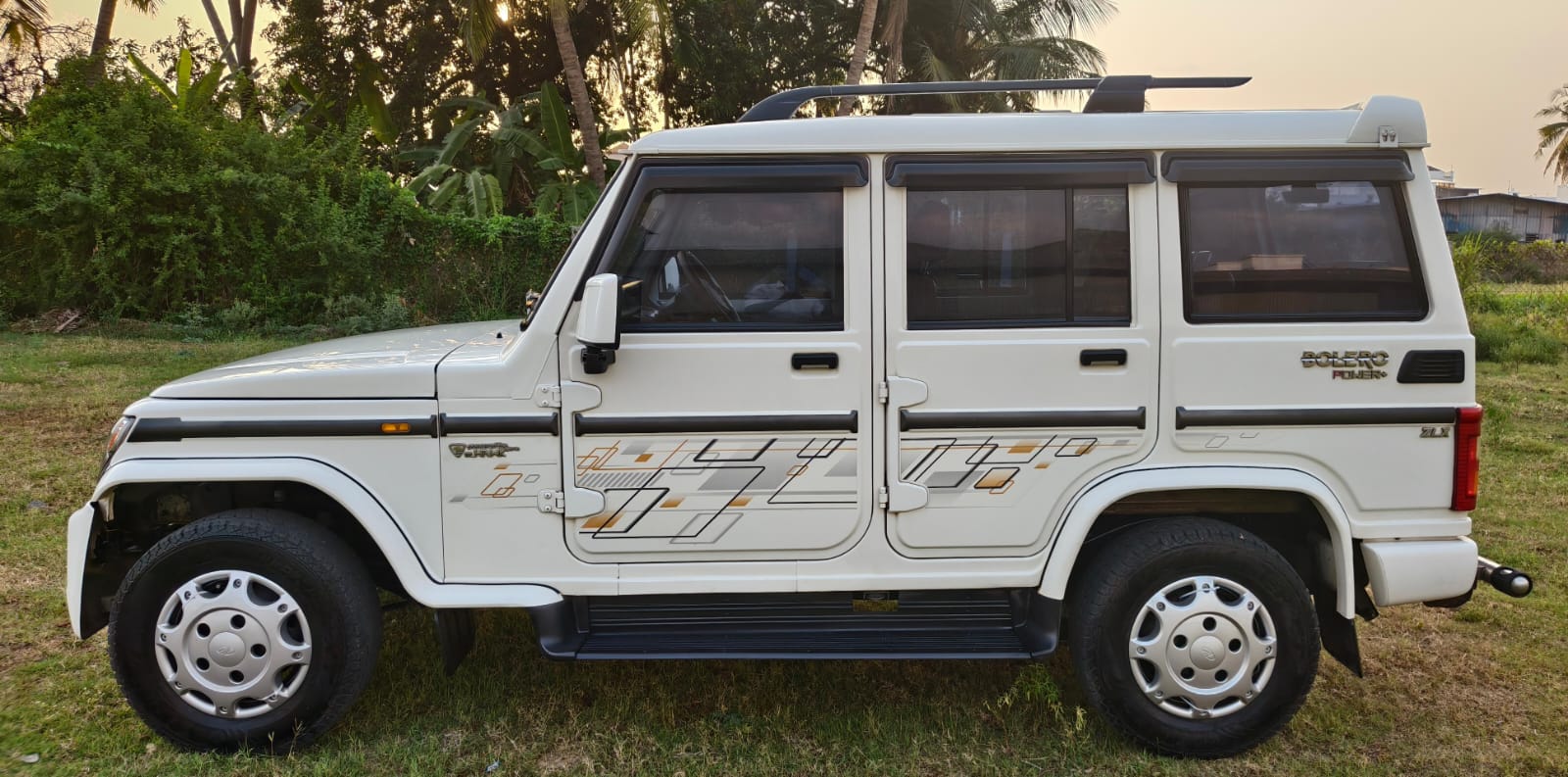 Mahindra Bolero - Image 5