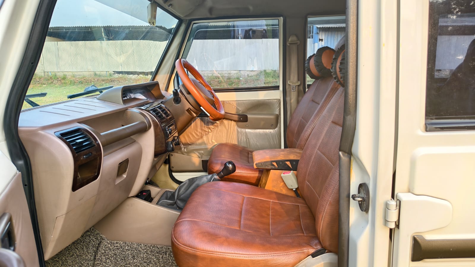 Mahindra Bolero - Image 9