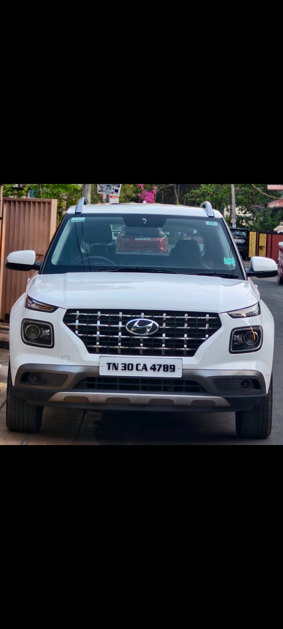 Hyundai Venue - Image 2