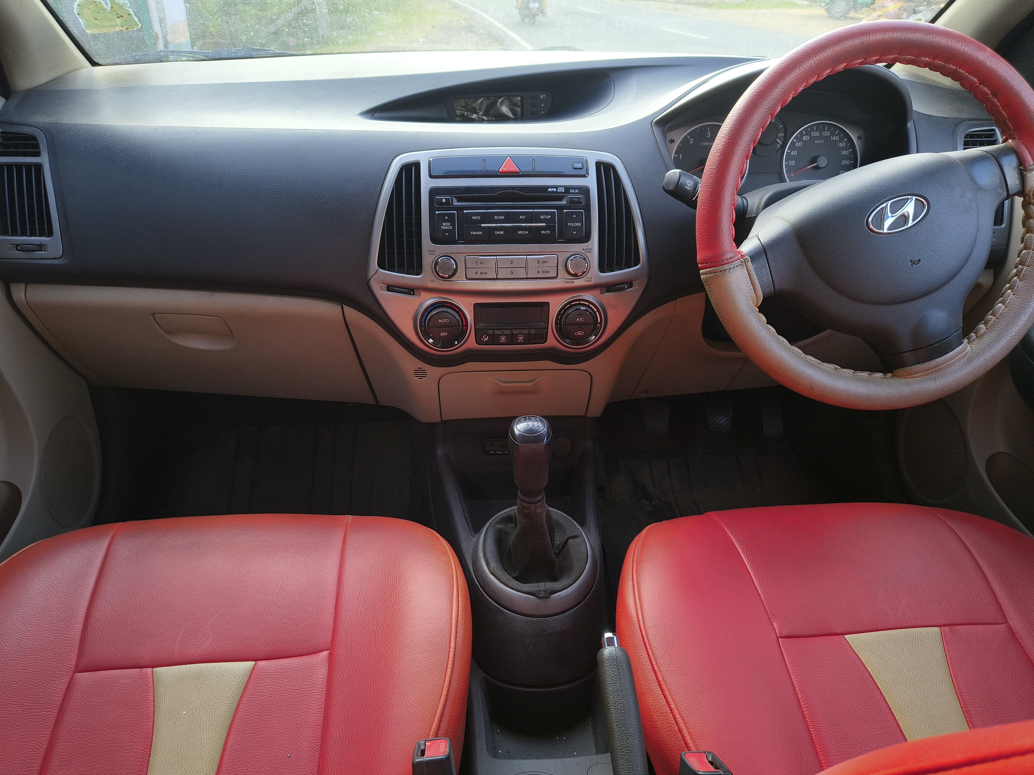 Hyundai i20 - Image 2