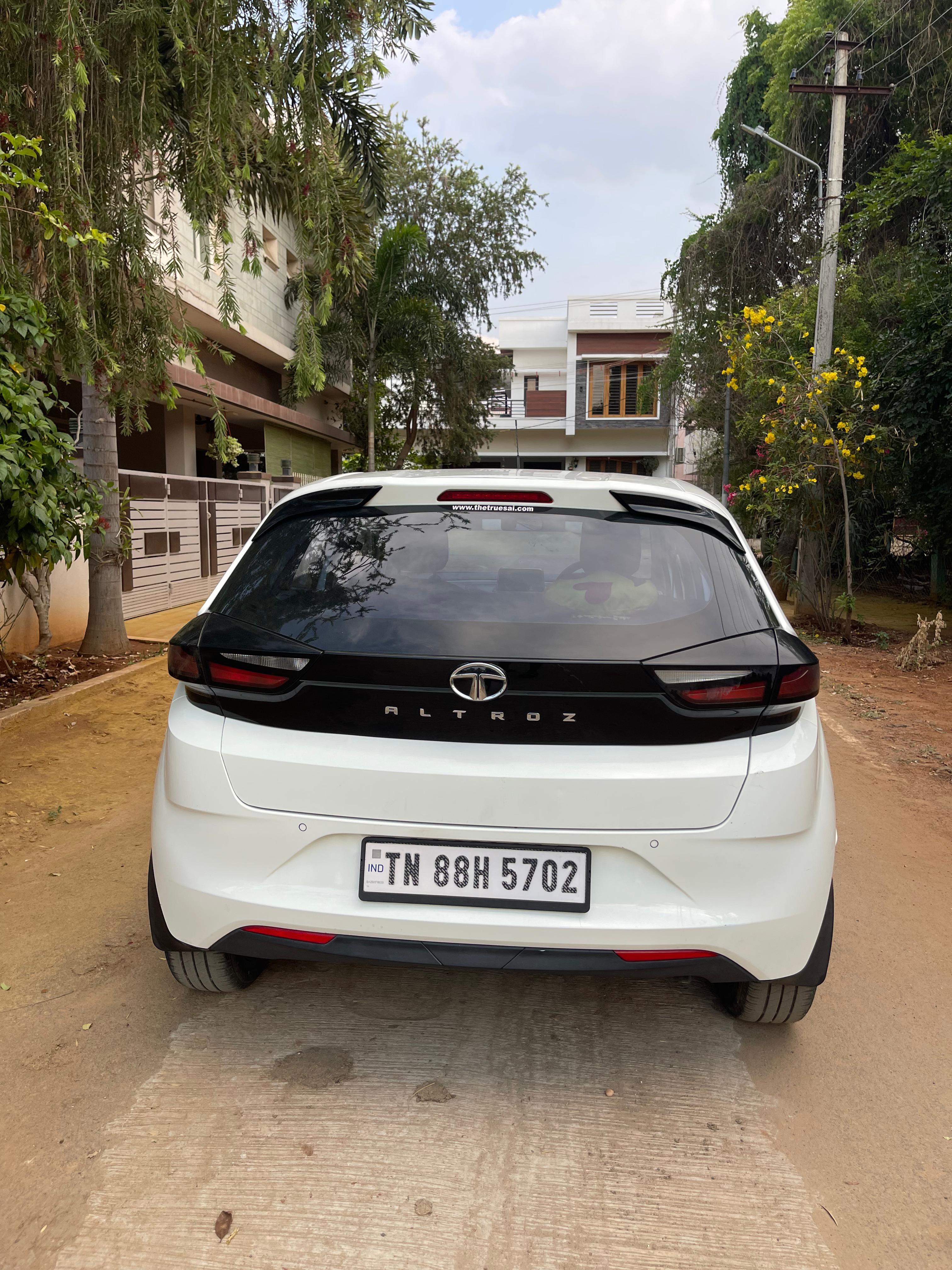 Tata Altroz - Image 2