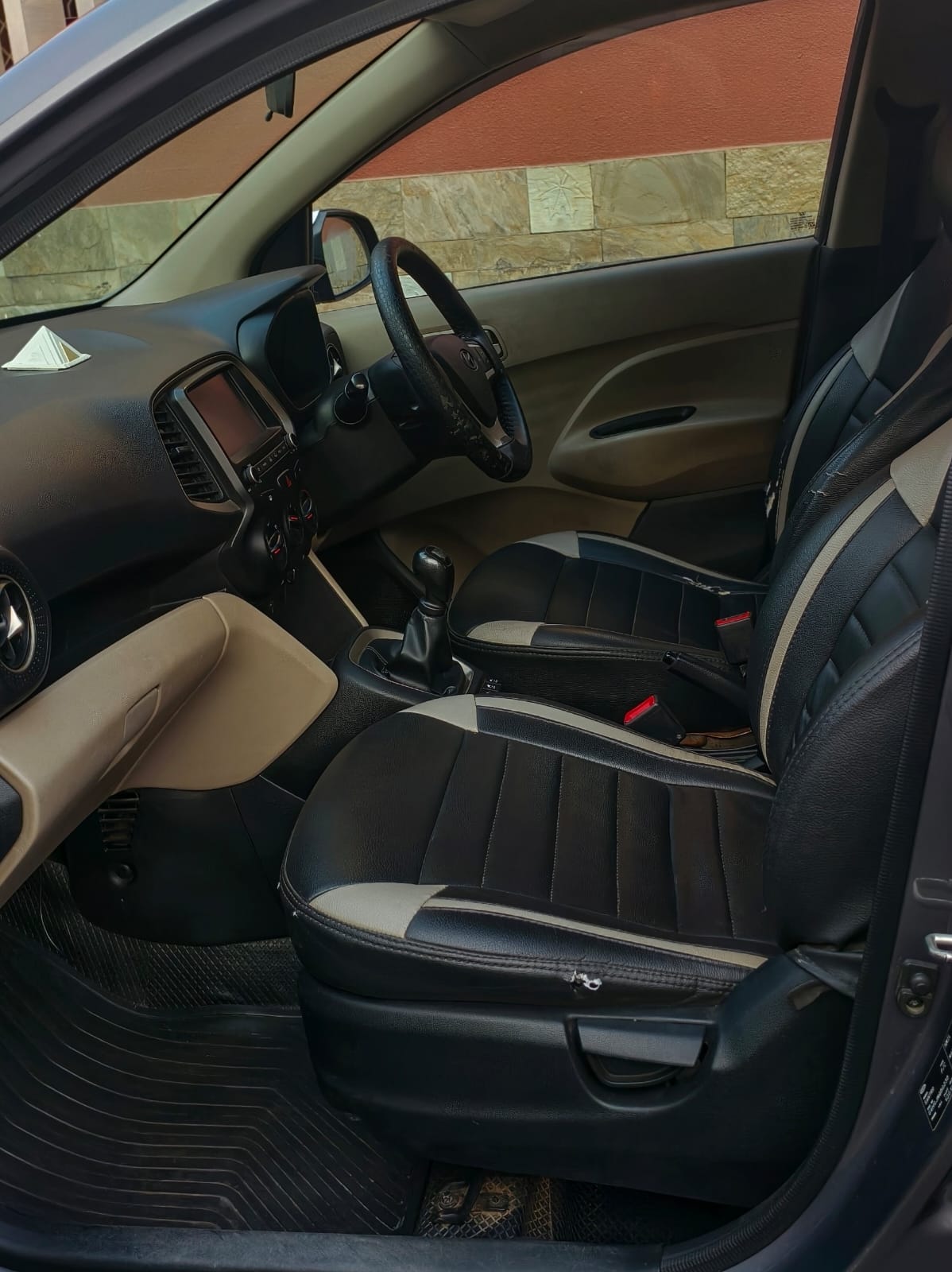 Hyundai Santro - Image 4