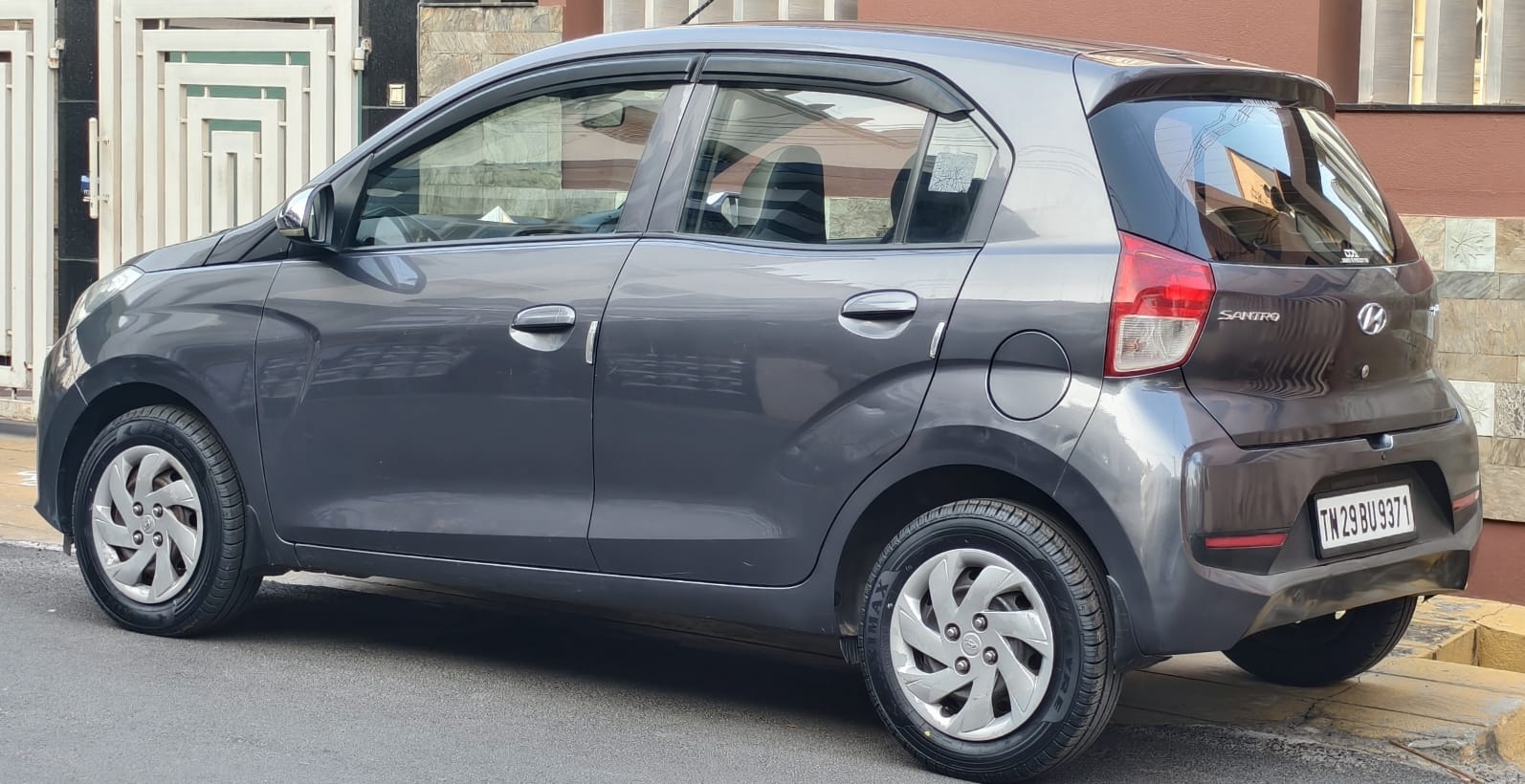 Hyundai Santro - Image 8