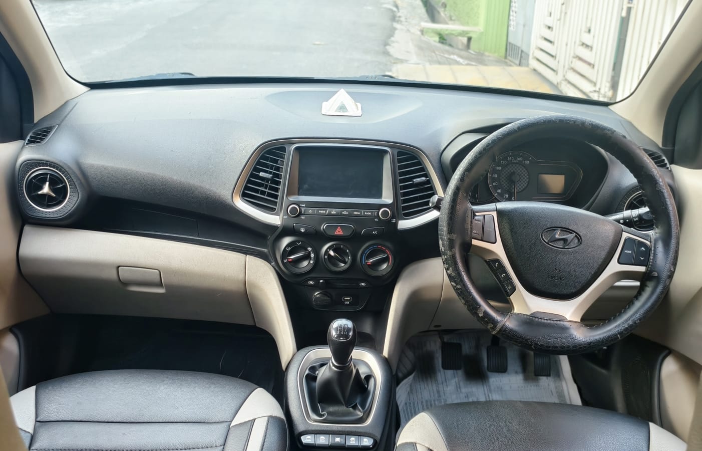 Hyundai Santro - Image 3
