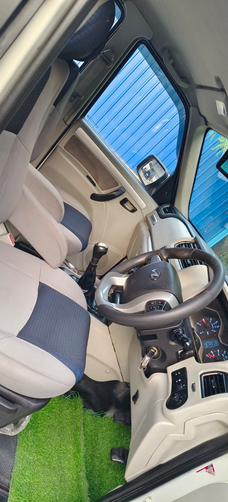 Mahindra Scorpio - Image 4