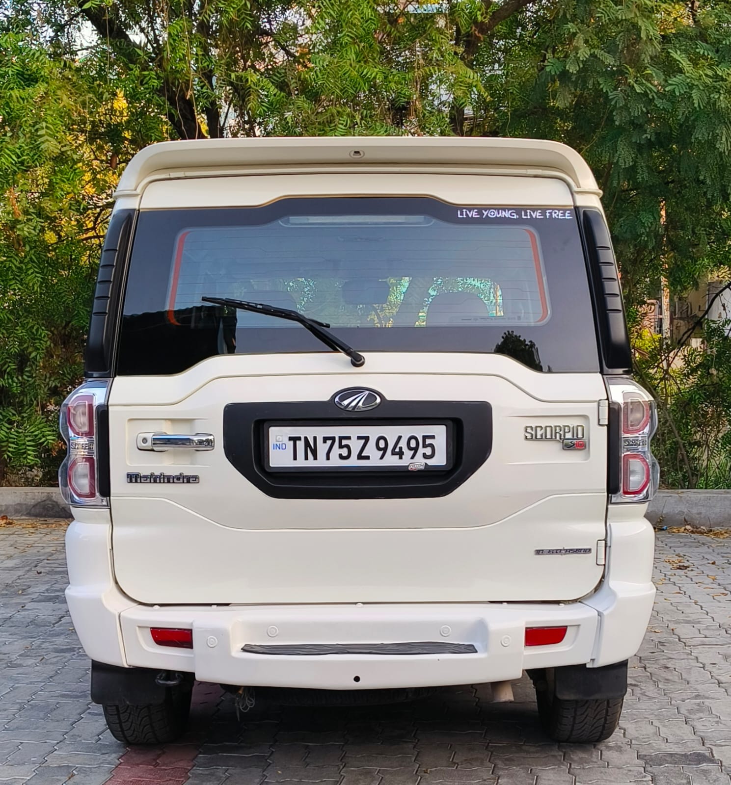 Mahindra Scorpio - Image 9