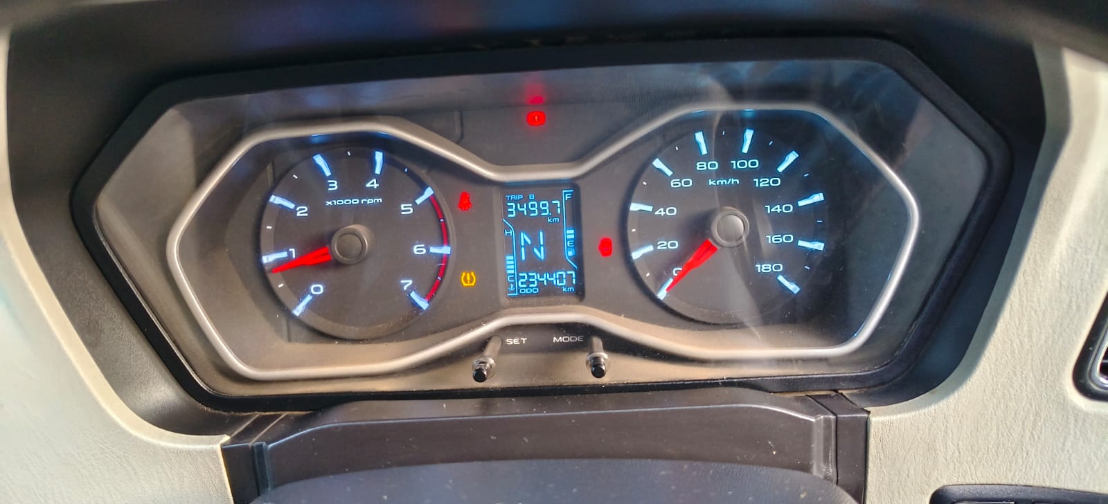 Mahindra Scorpio - Image 7