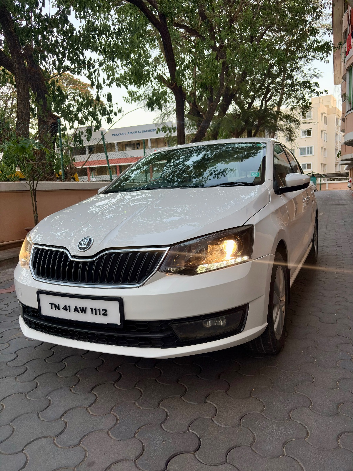Skoda Rapid - Image 7