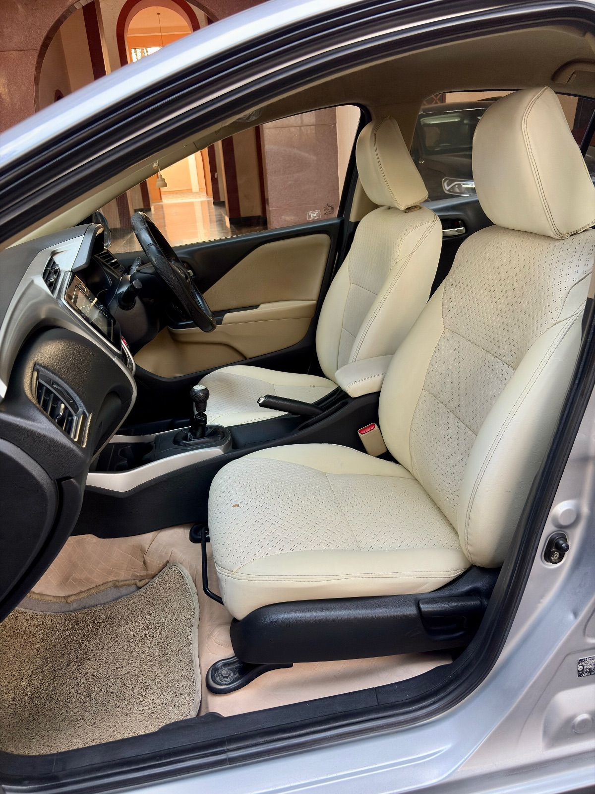 Honda City - Image 2