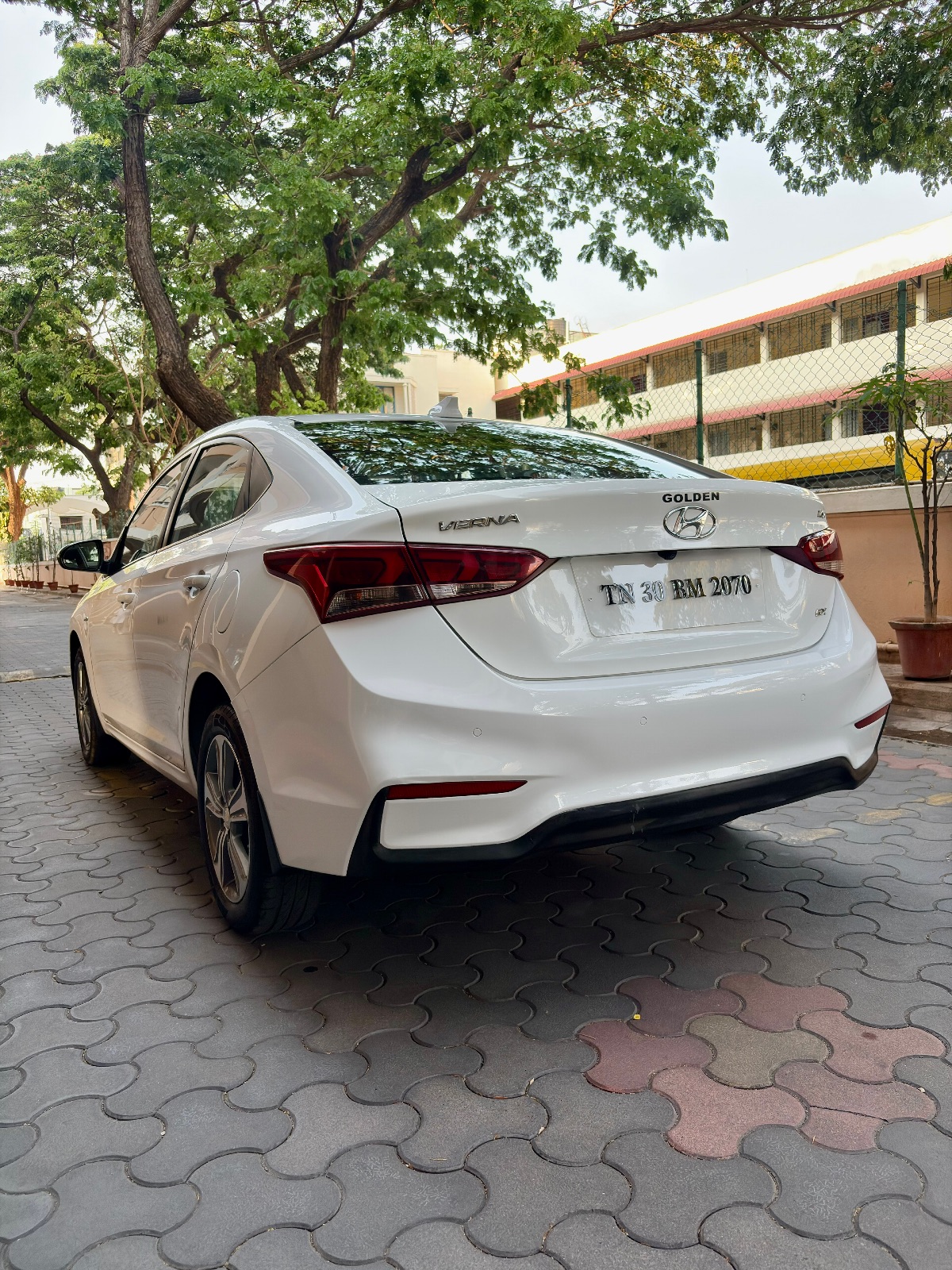 Hyundai Verna - Image 2