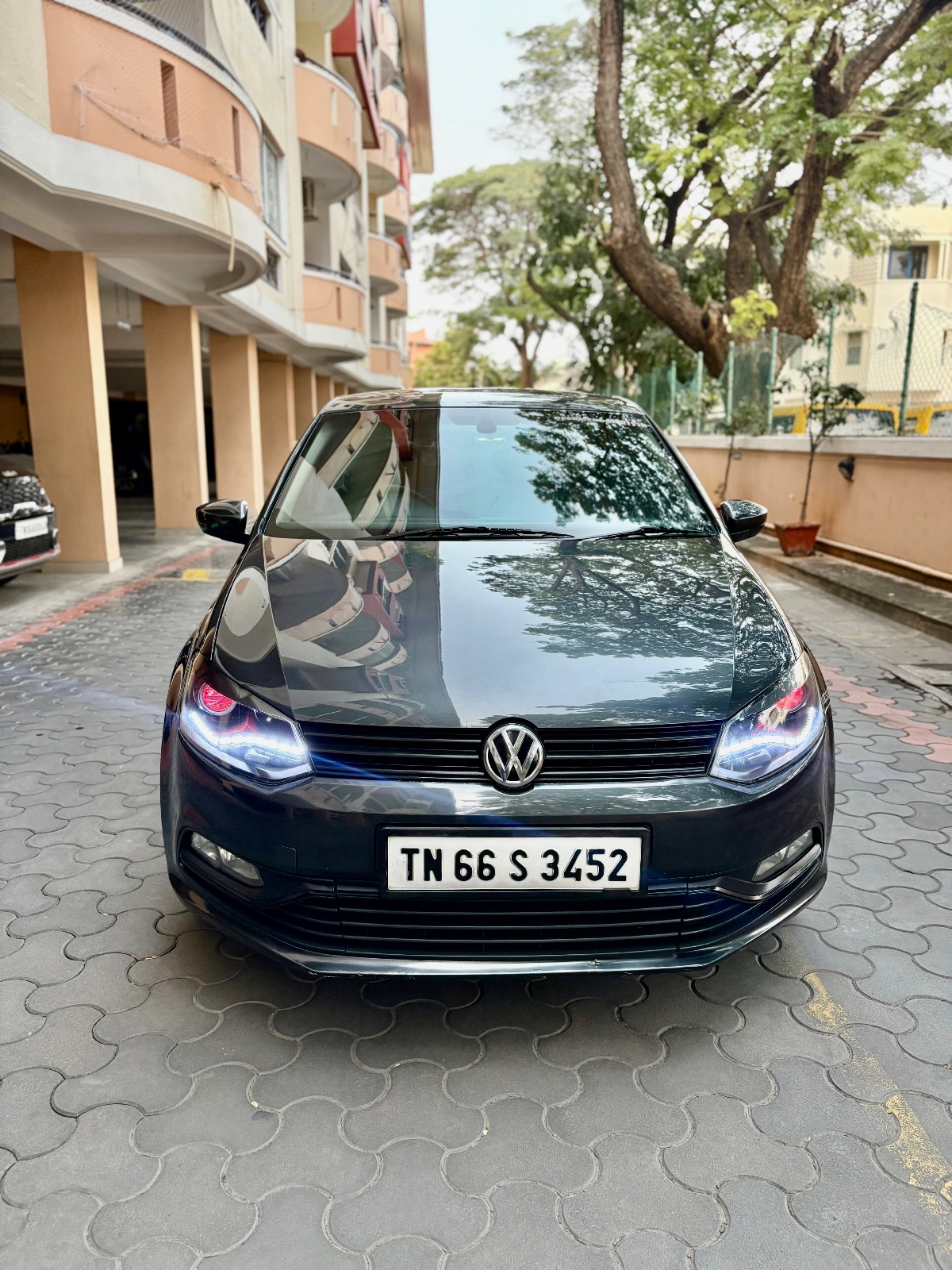 Volkswagen Polo - Image 8