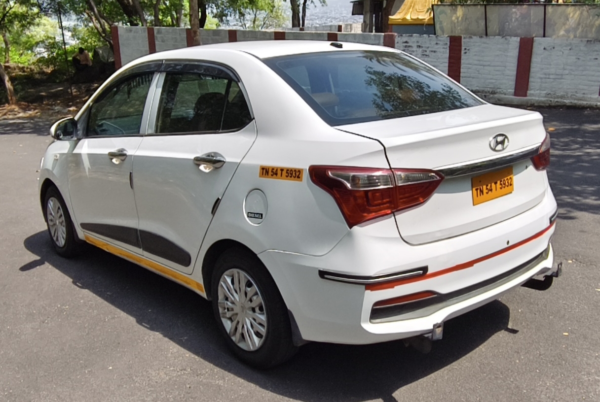 Hyundai Xcent - Image 7