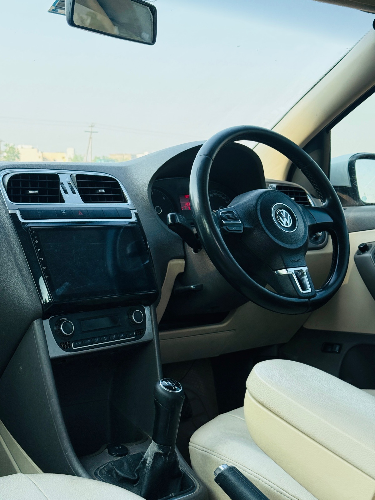 Volkswagen Vento - Image 4