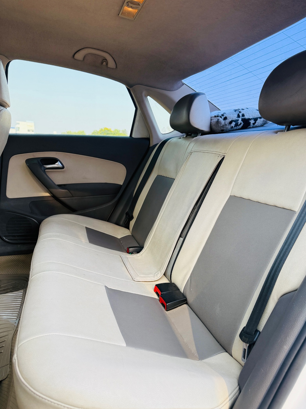 Volkswagen Vento - Image 6