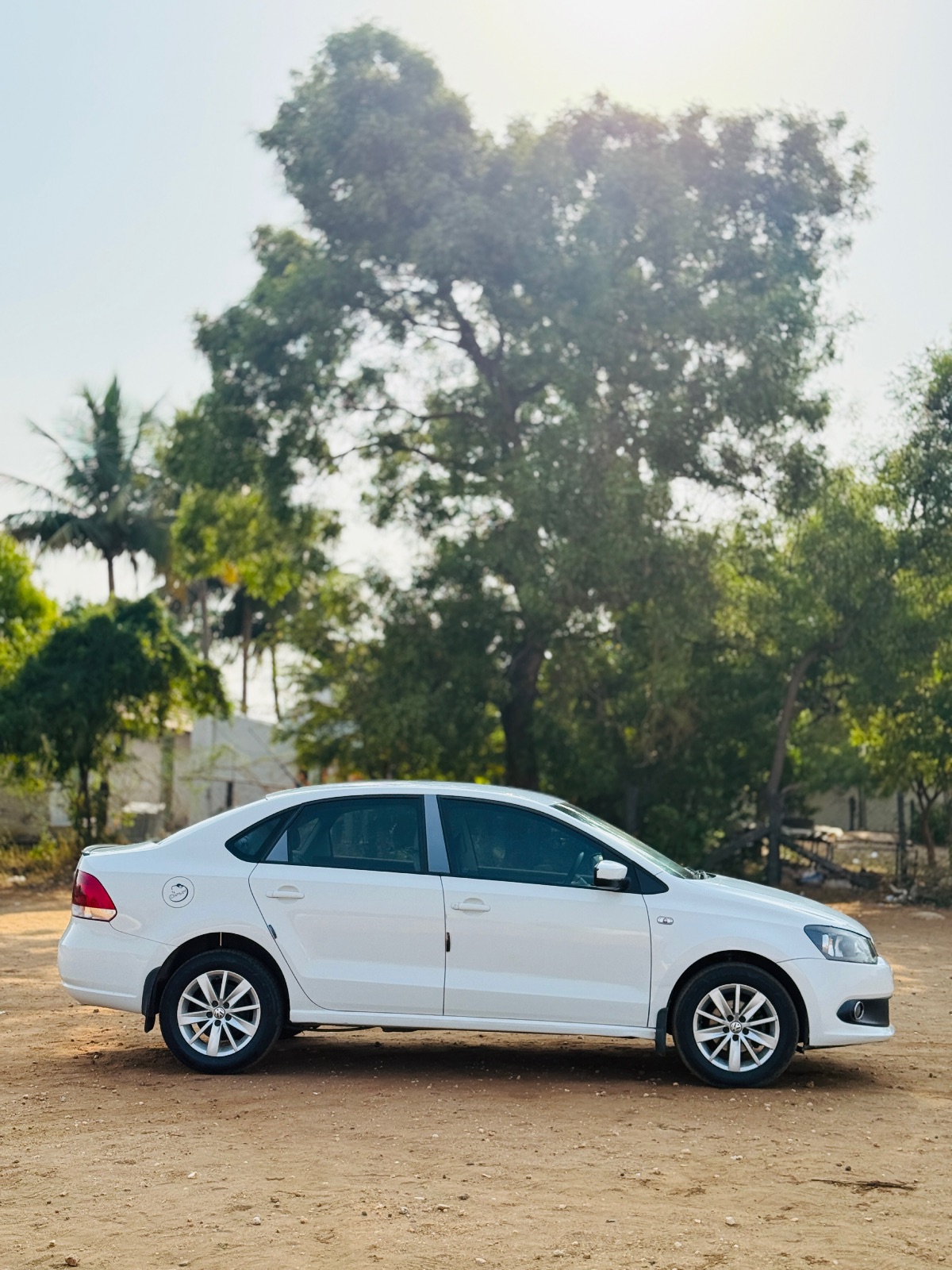 Volkswagen Vento - Image 9